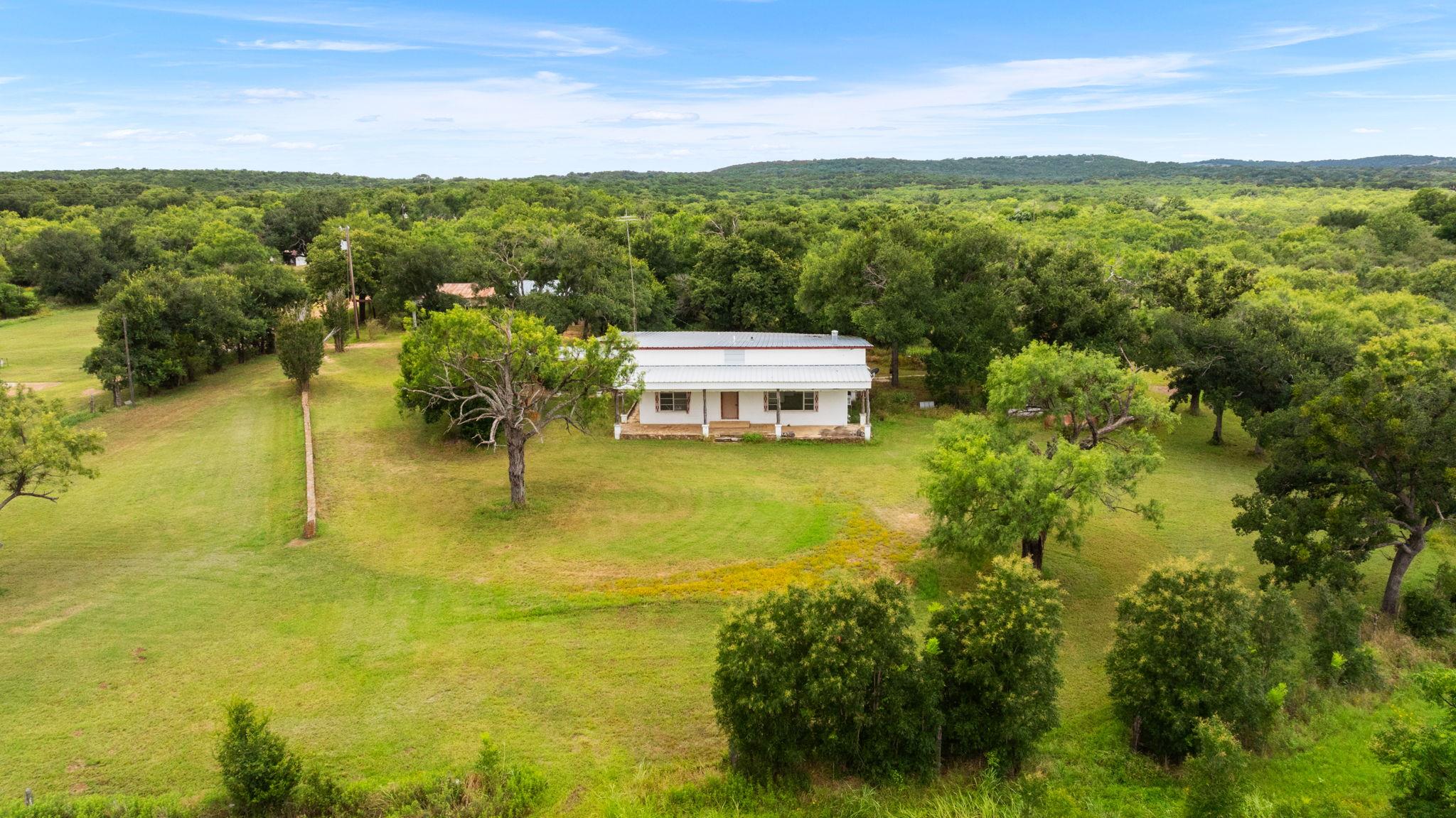 131 Blue Bird Ln — photo 1