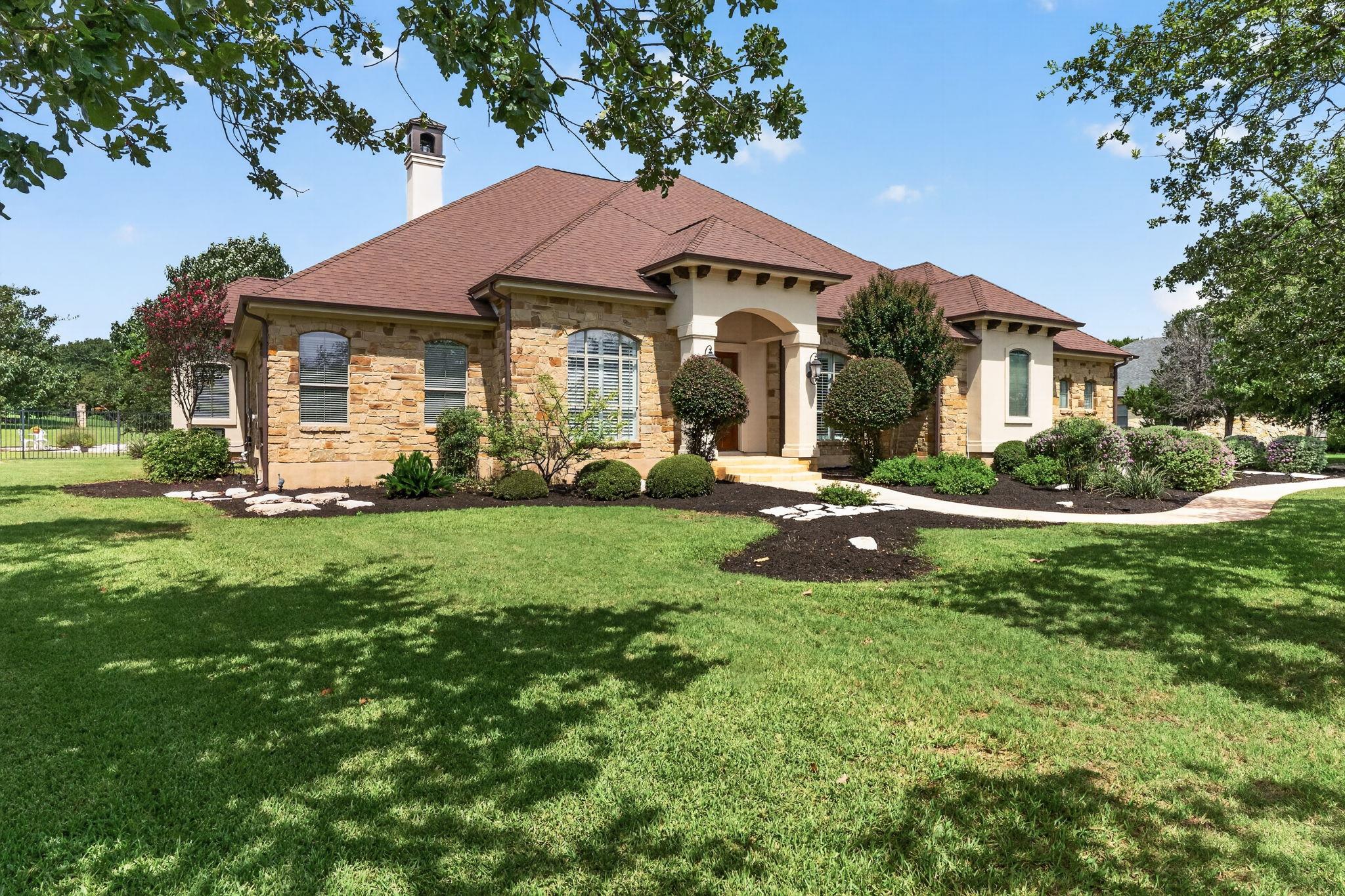 201 Canyon Vista Ln — photo 1