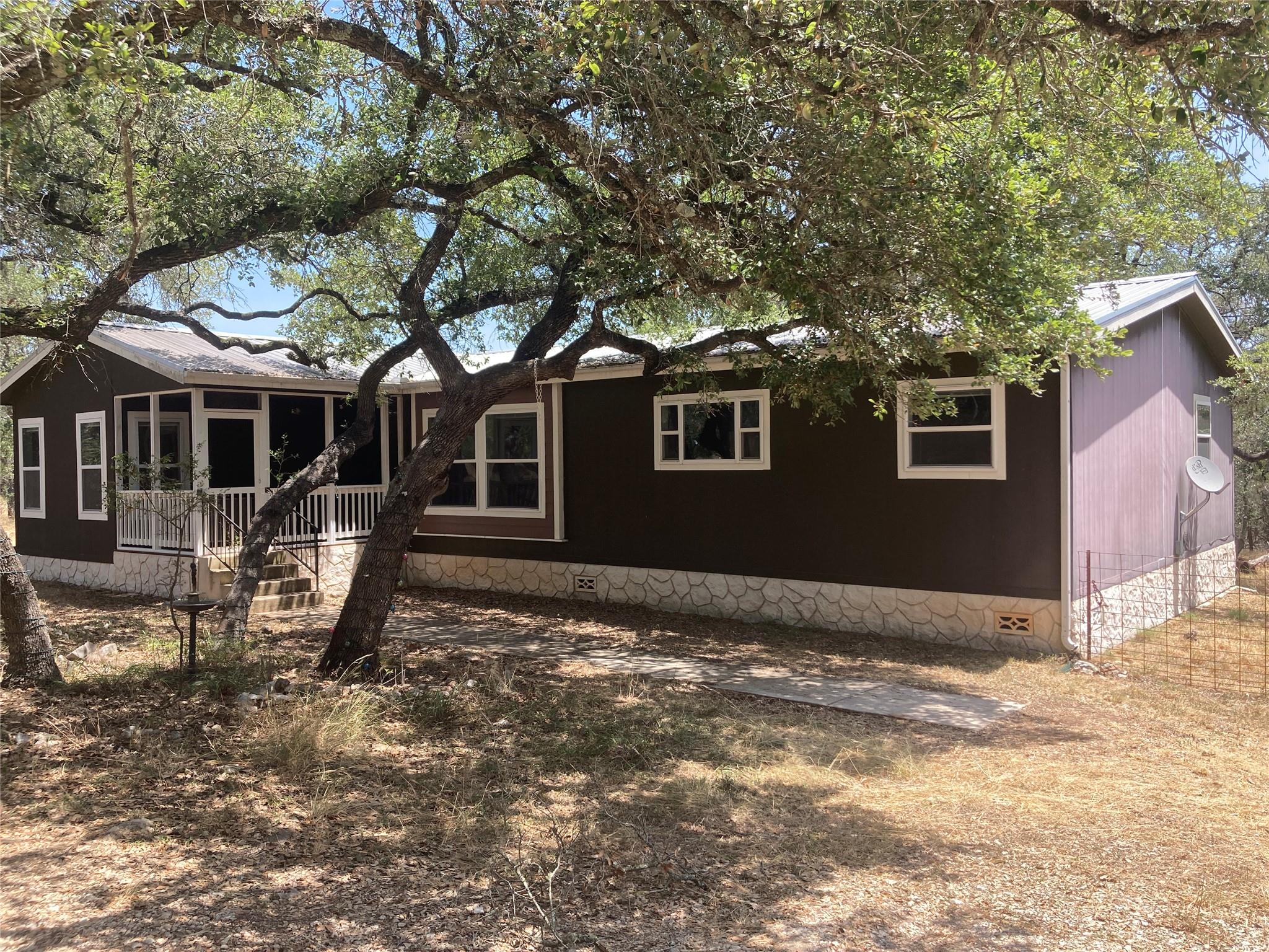 800 Thurman Rd — photo 1