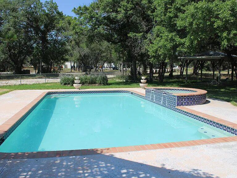 2819 N Bagdad Rd — photo 1