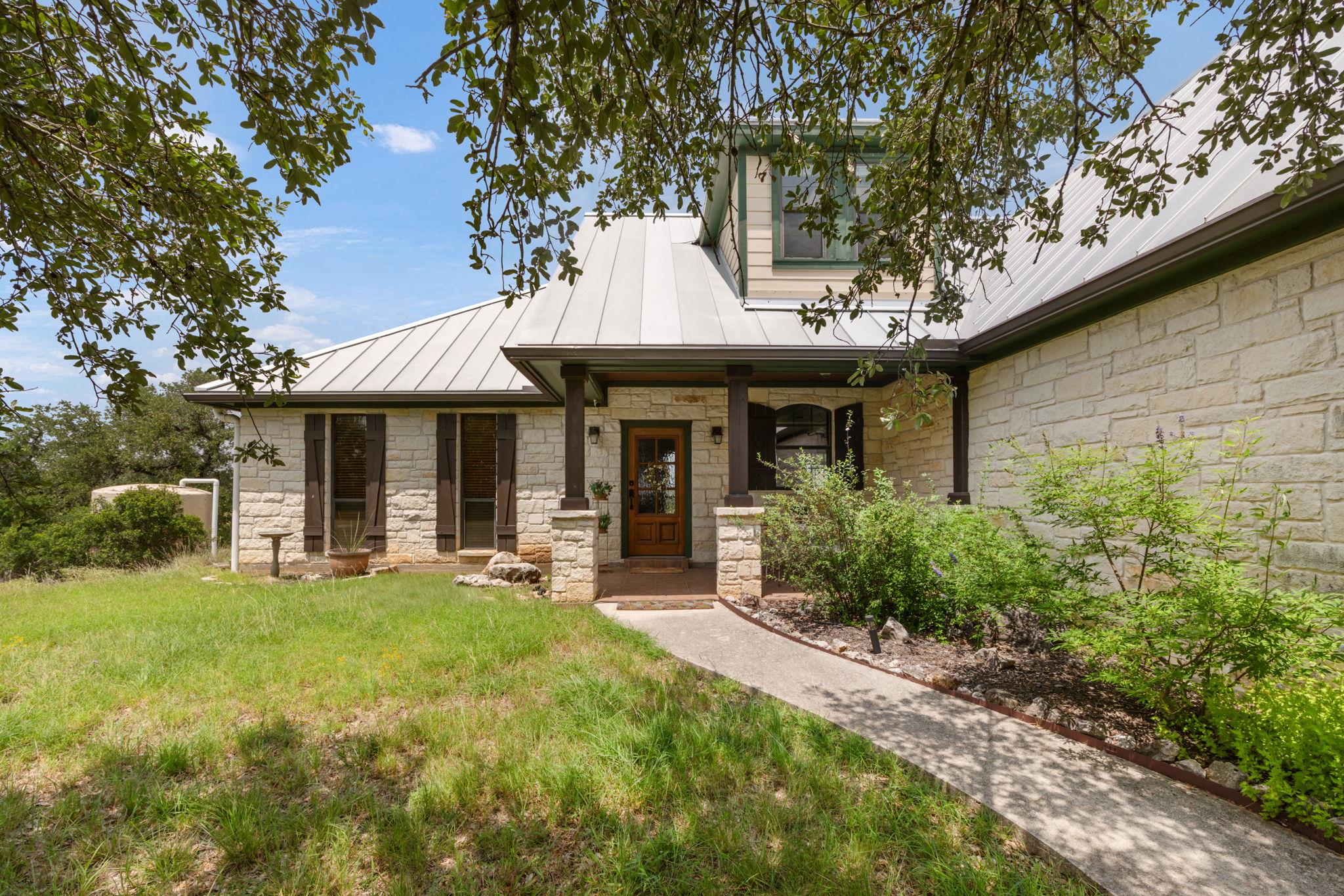 544 River View Dr — photo 1