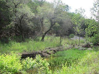 350 Bluff Rd — photo 1