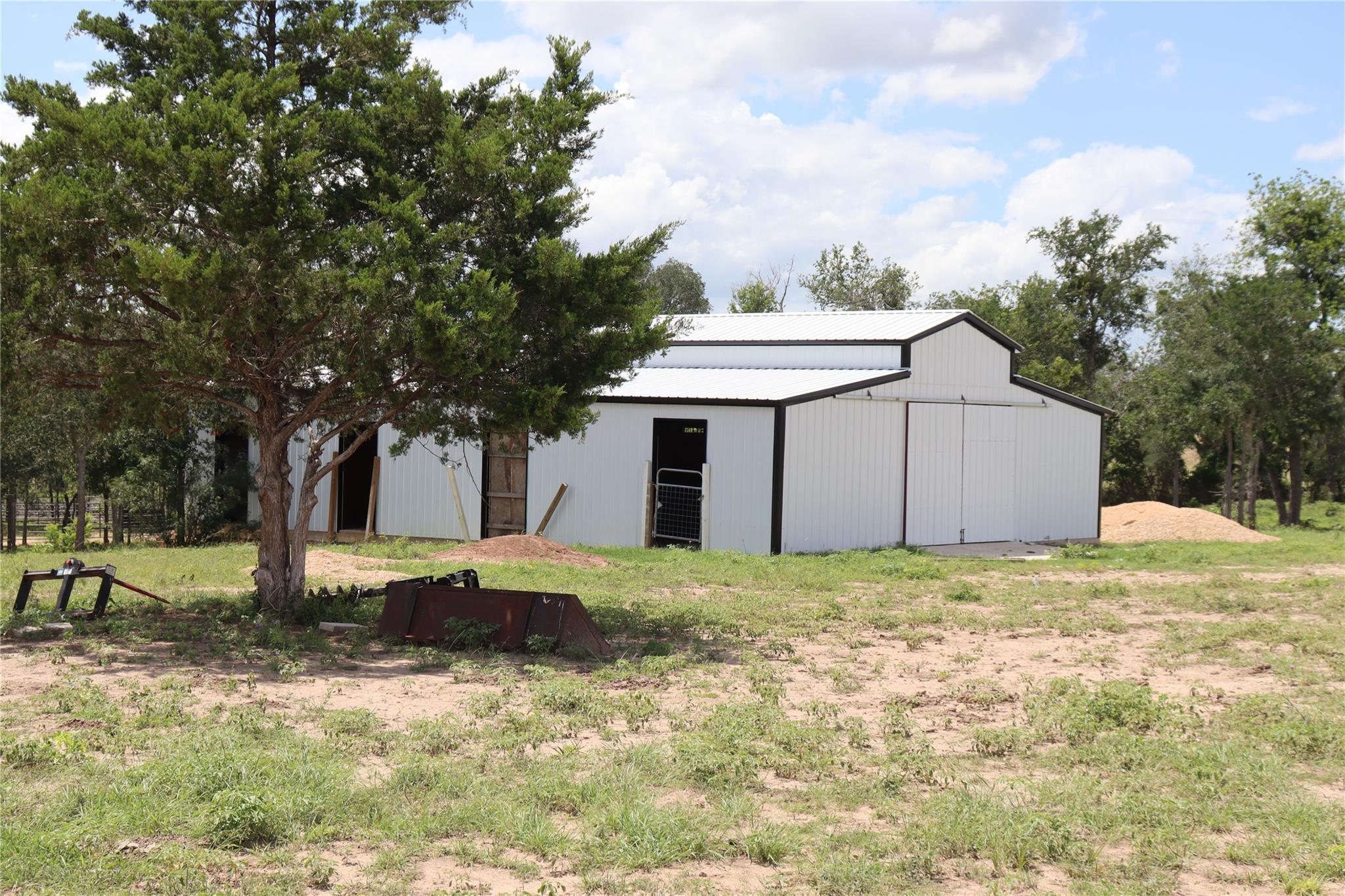 1220  Brushy Branch Rd