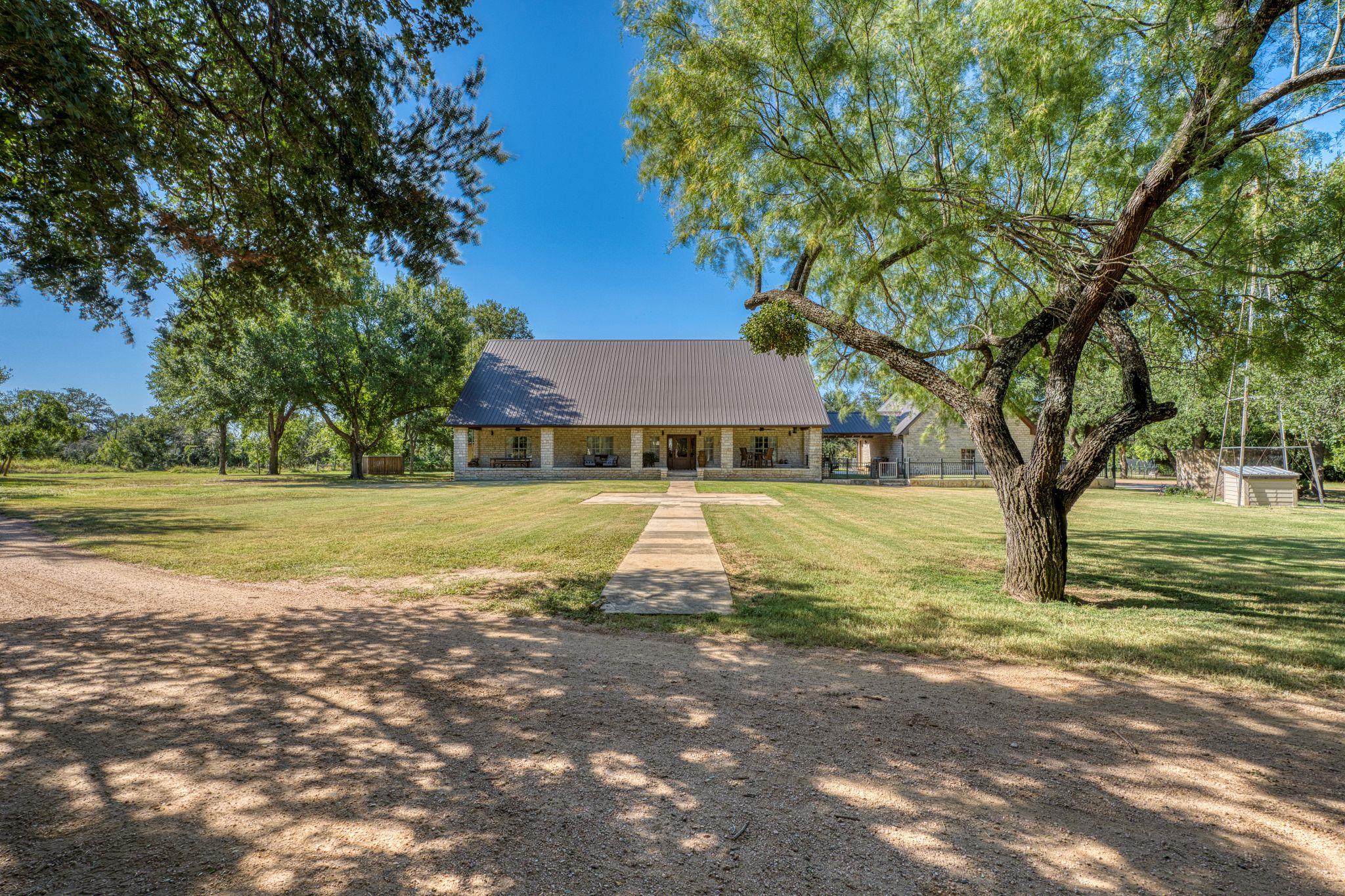 150 Shady Ln — photo 1