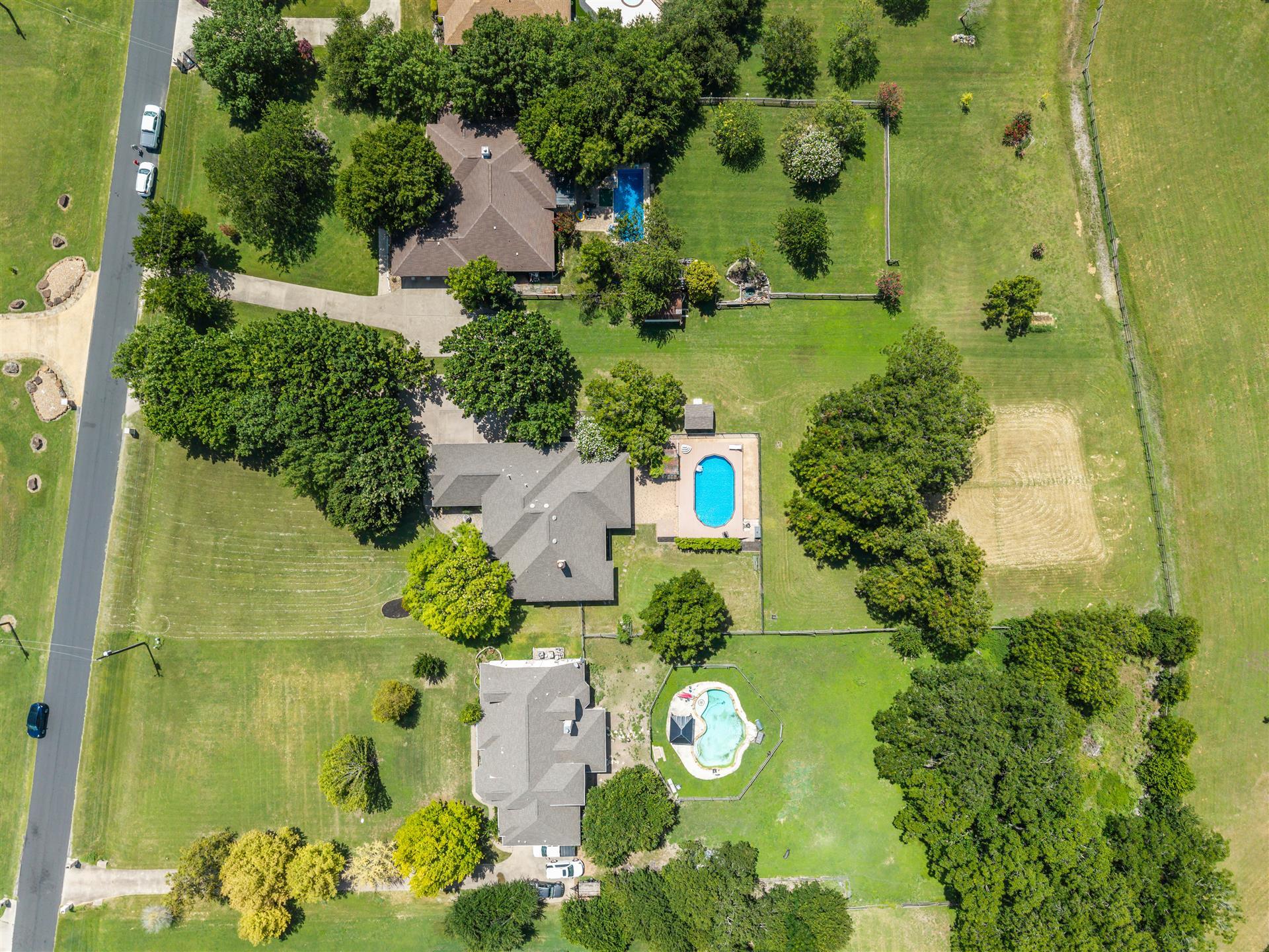 186 Brushy Creek Trl — photo 1