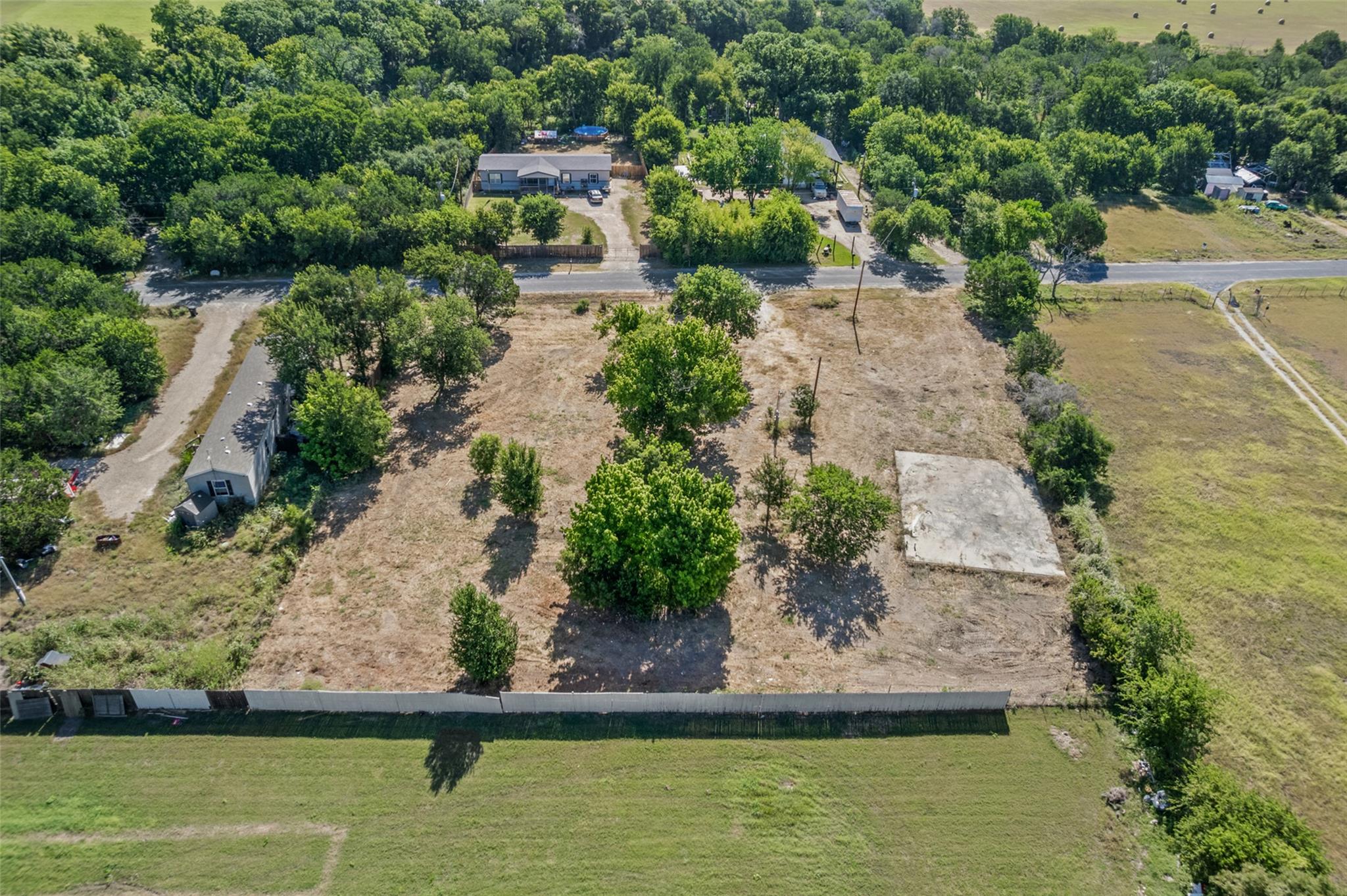 150 River Rd — photo 1