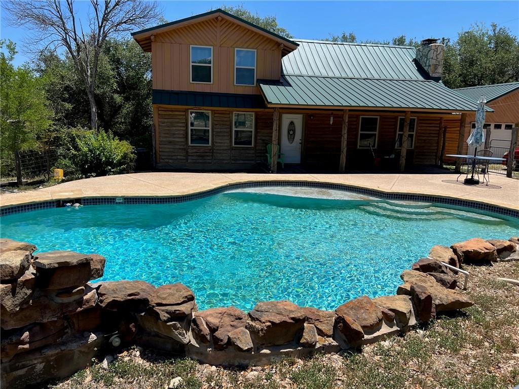 1215 Agarita Dr — photo 1