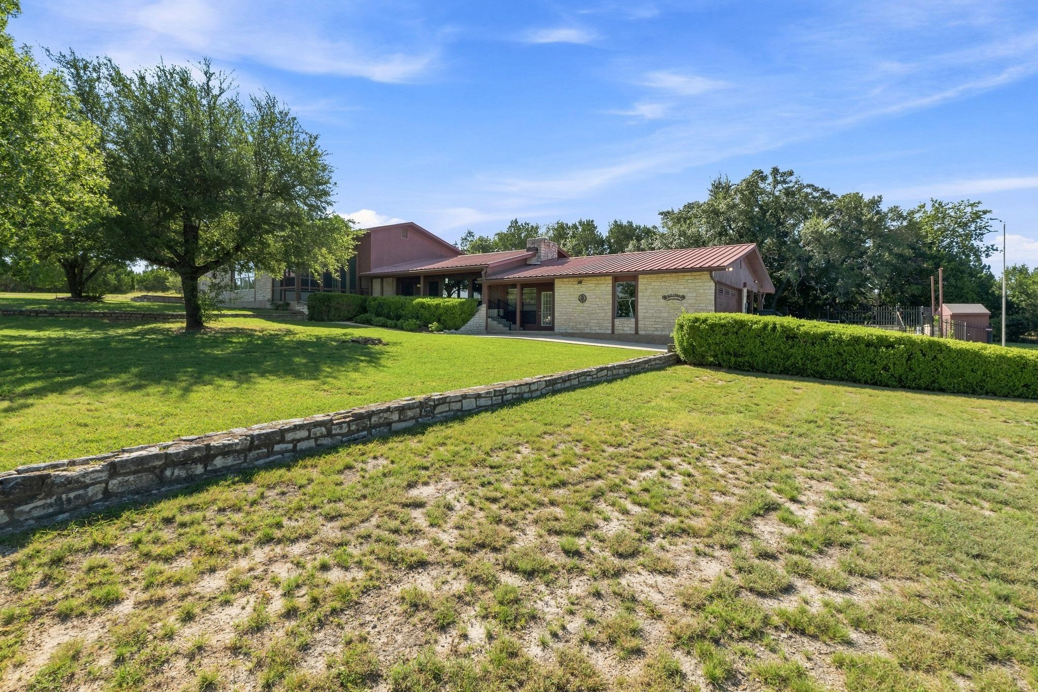 606 Rolling Hills Rd — photo 1