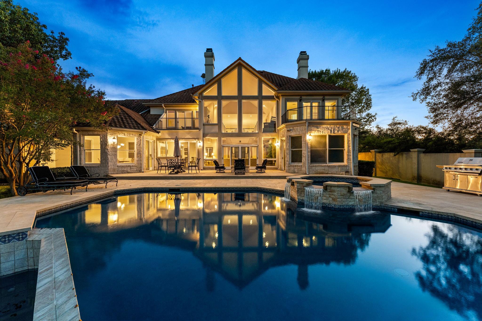 2819 Cliff Pt — photo 1