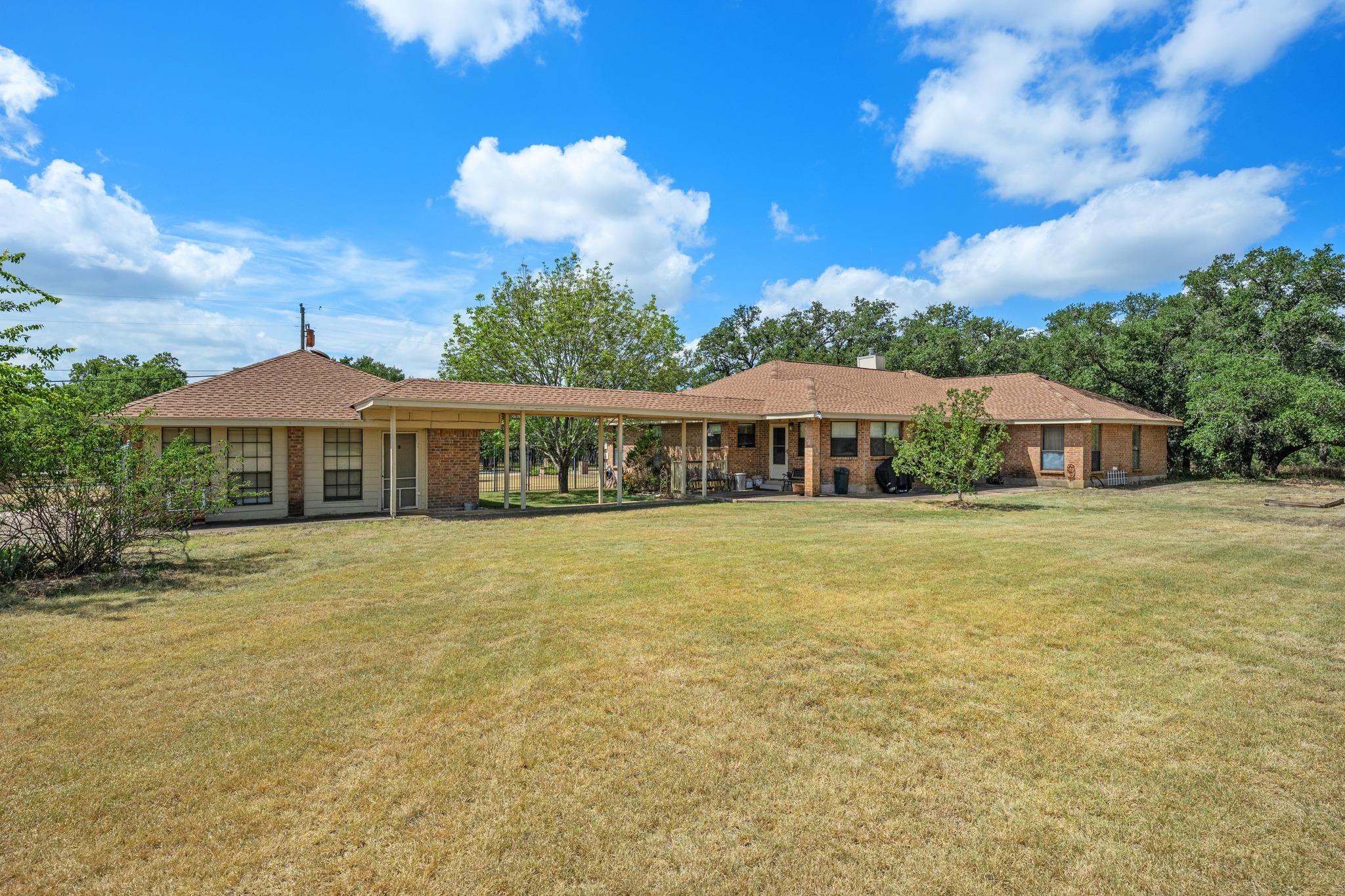 2852 Cedar Hollow Rd — photo 1