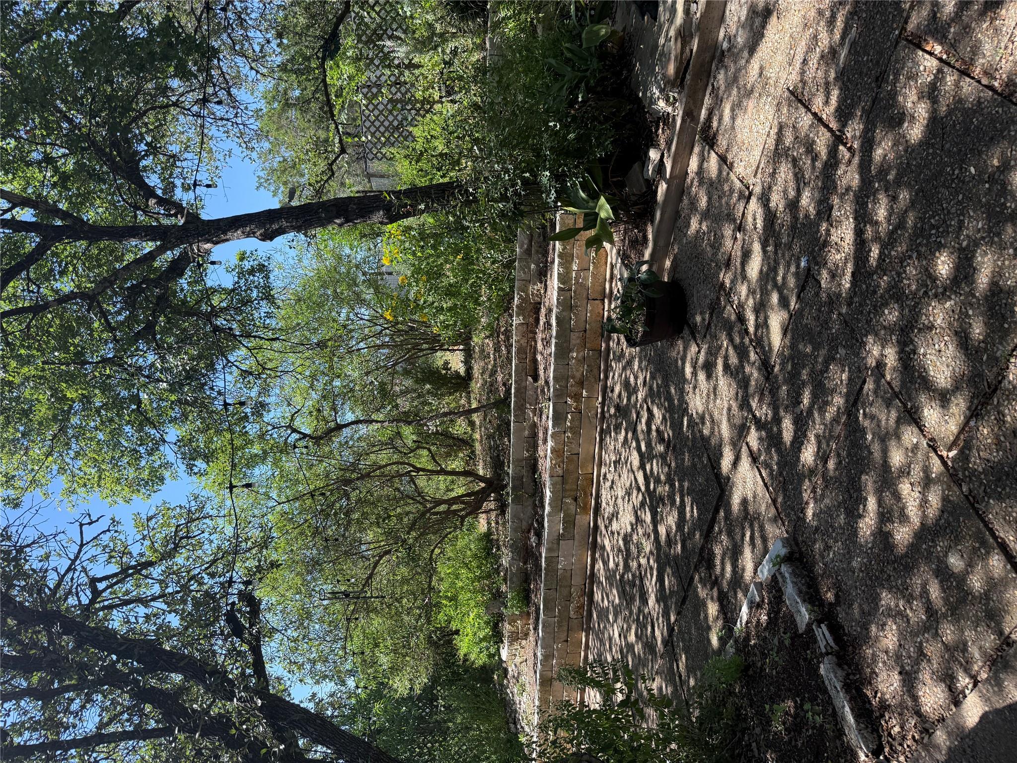 210 Raley Rd — photo 1