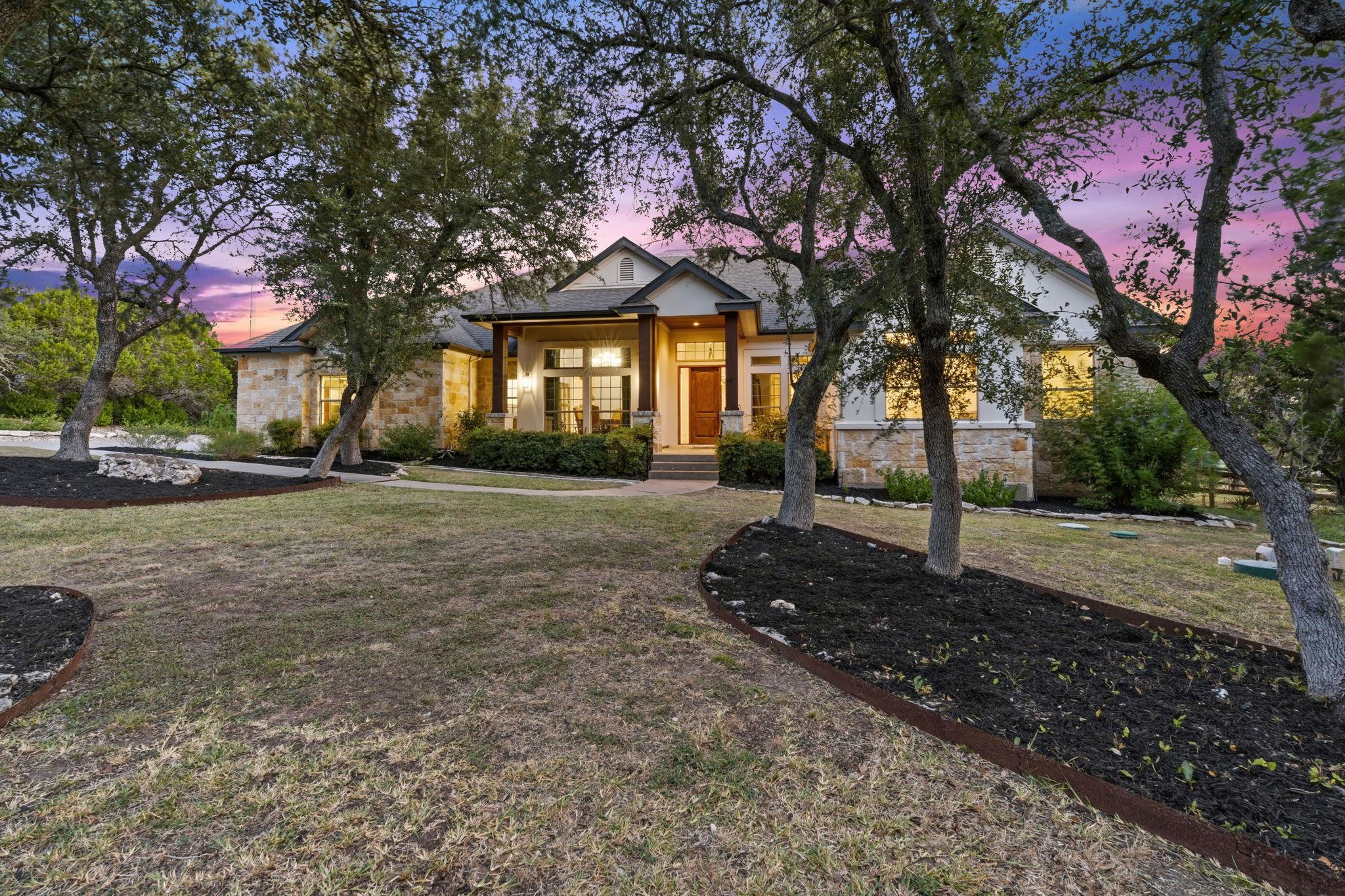 607 Saddlehorn Dr — photo 1