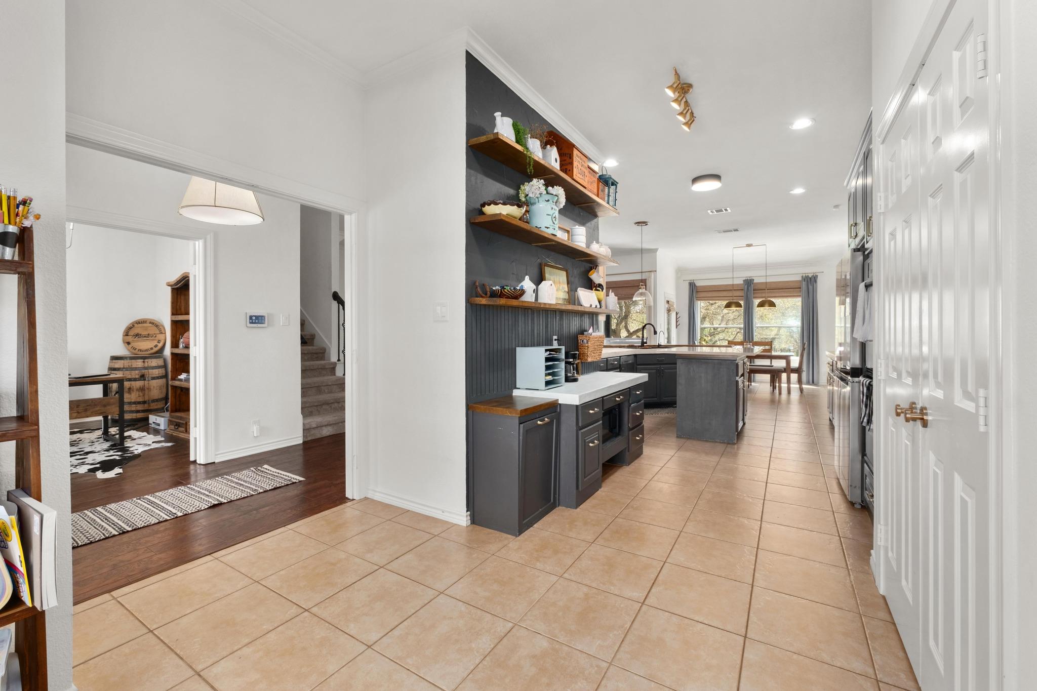 Photo 12