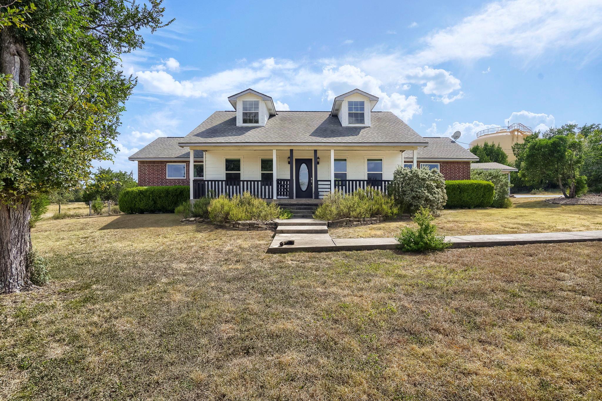 162 Arnold Dr — photo 1