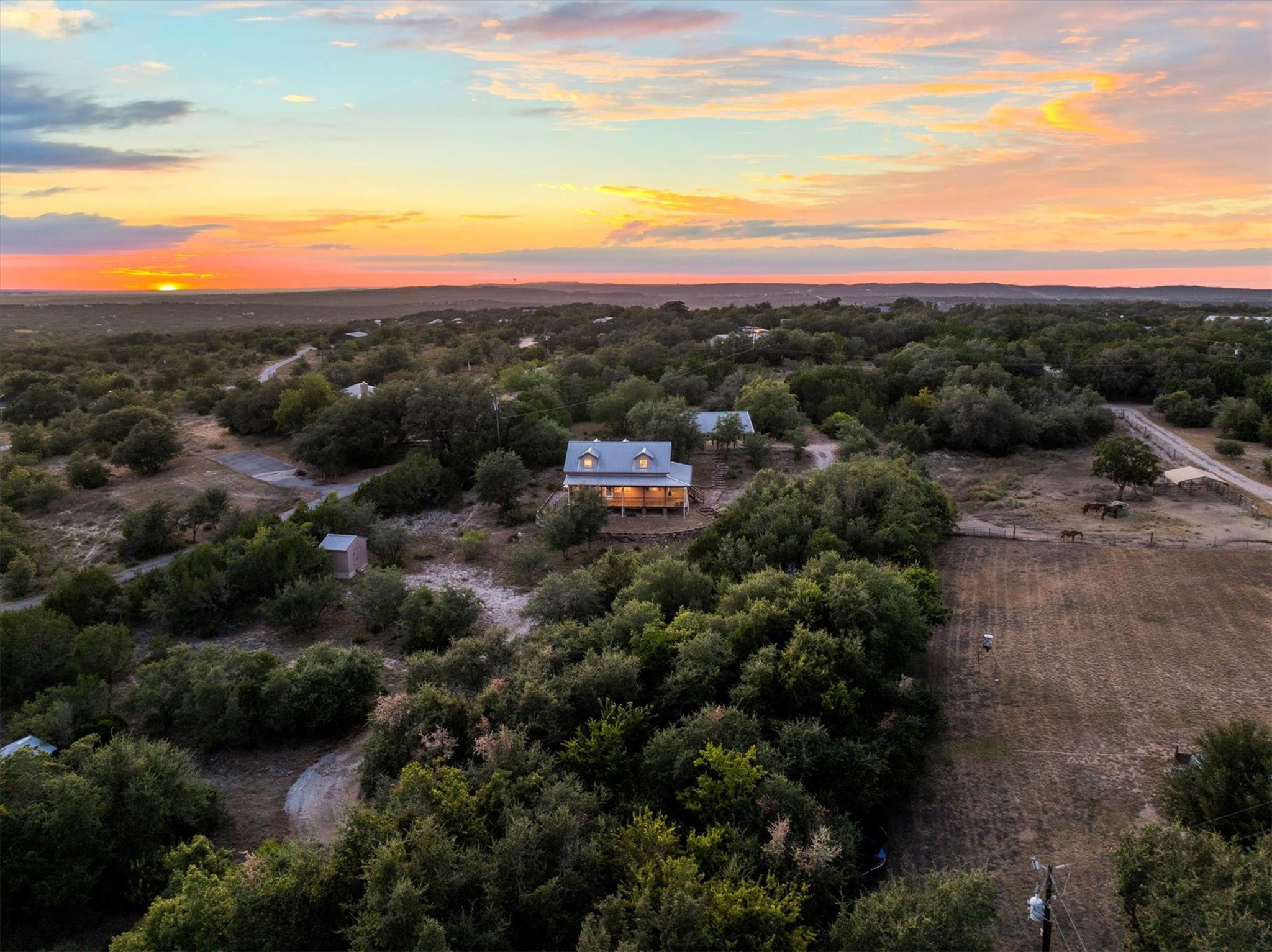 3204 Tabletop Mountain Dr — photo 1
