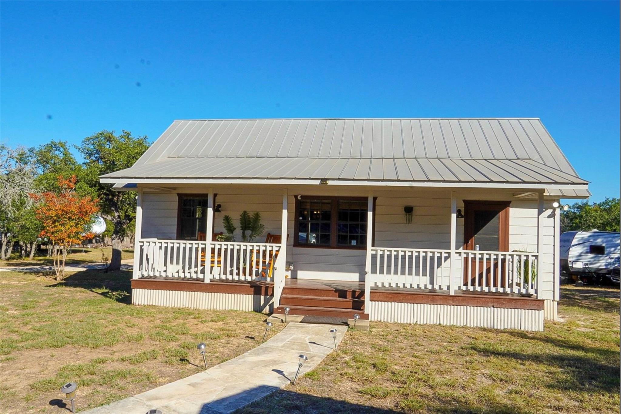 145 Lea Ln — photo 1