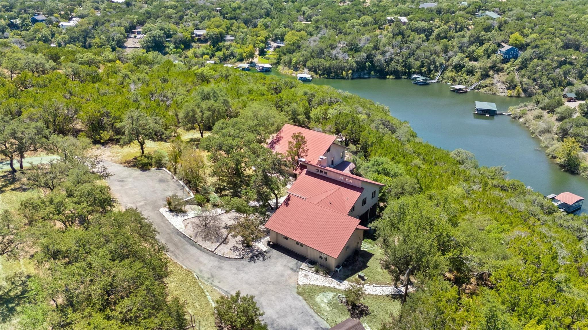 18205 Ridge Rd — photo 1