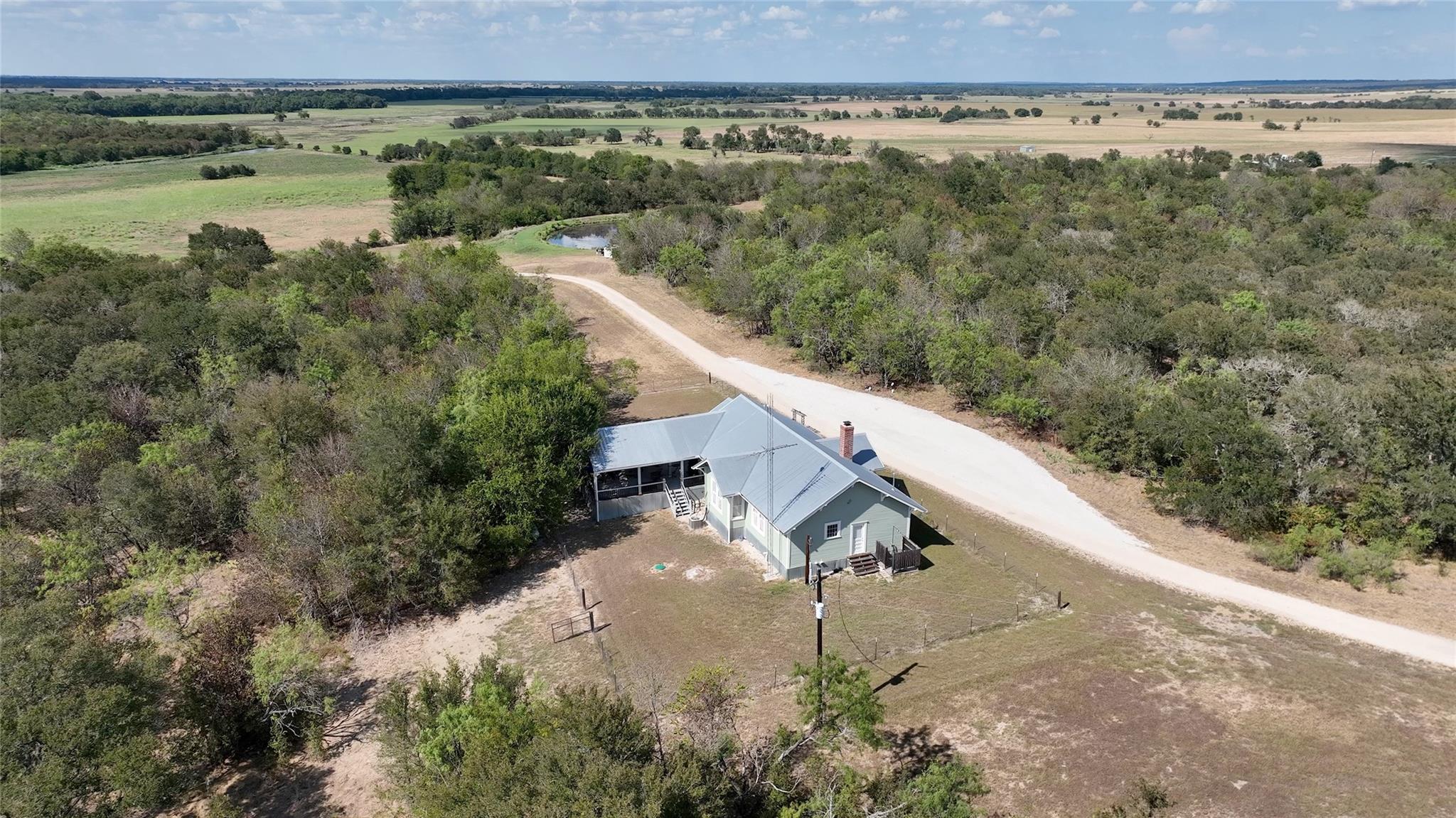 407 Cr 227 None — photo 1