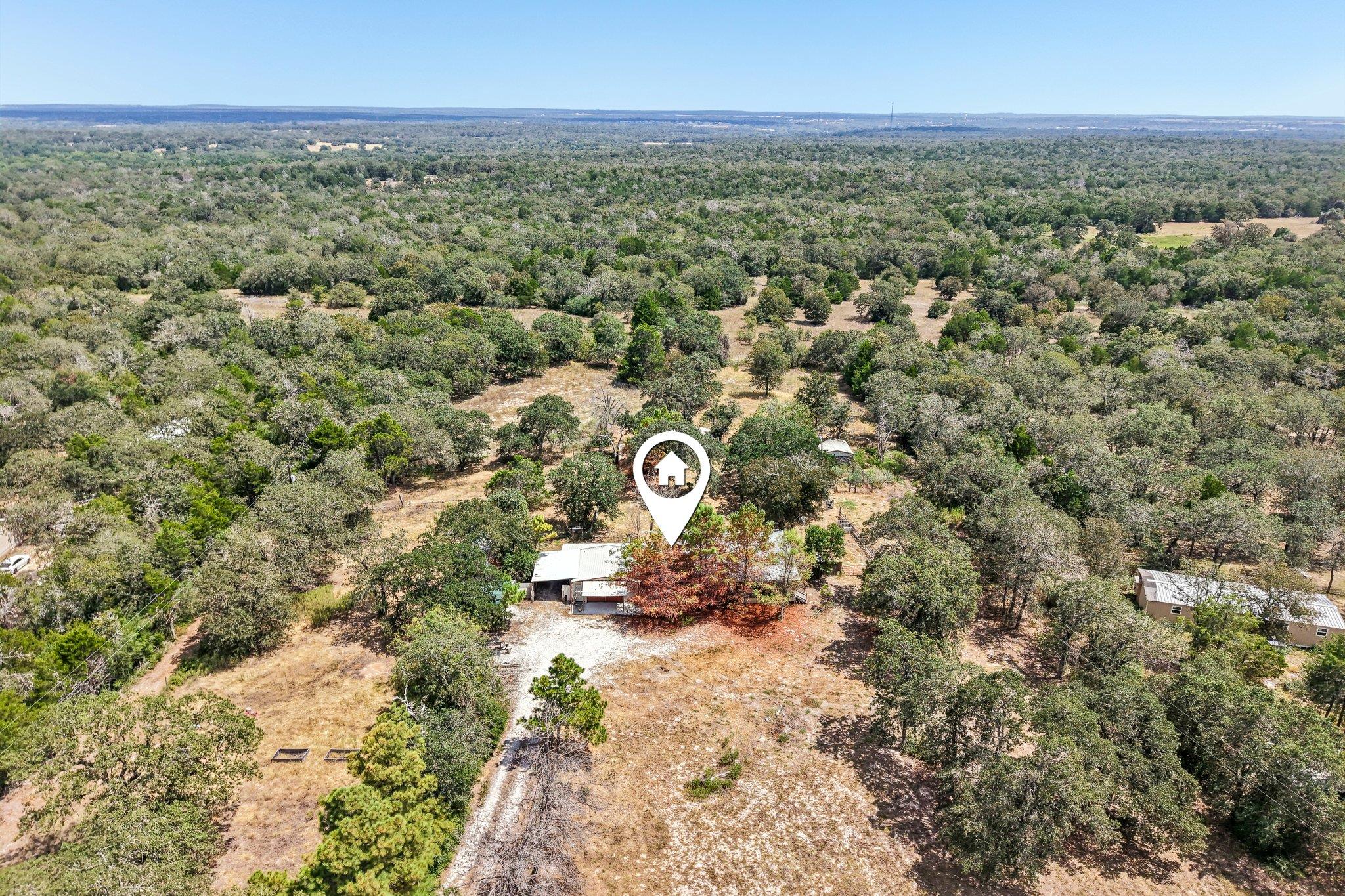 664 Hidden Oaks Dr — photo 1