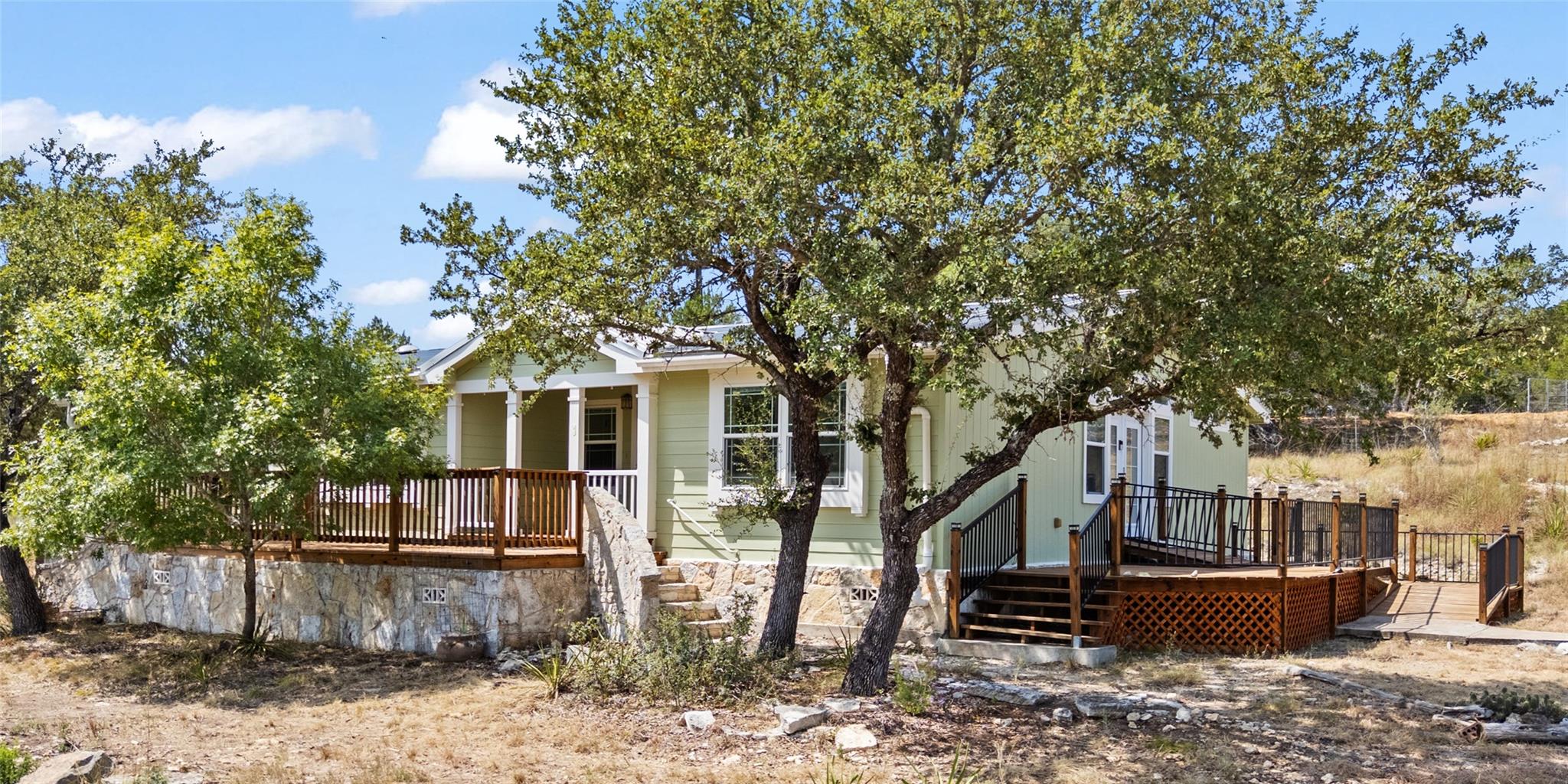 601 Lost Valley Rd — photo 1