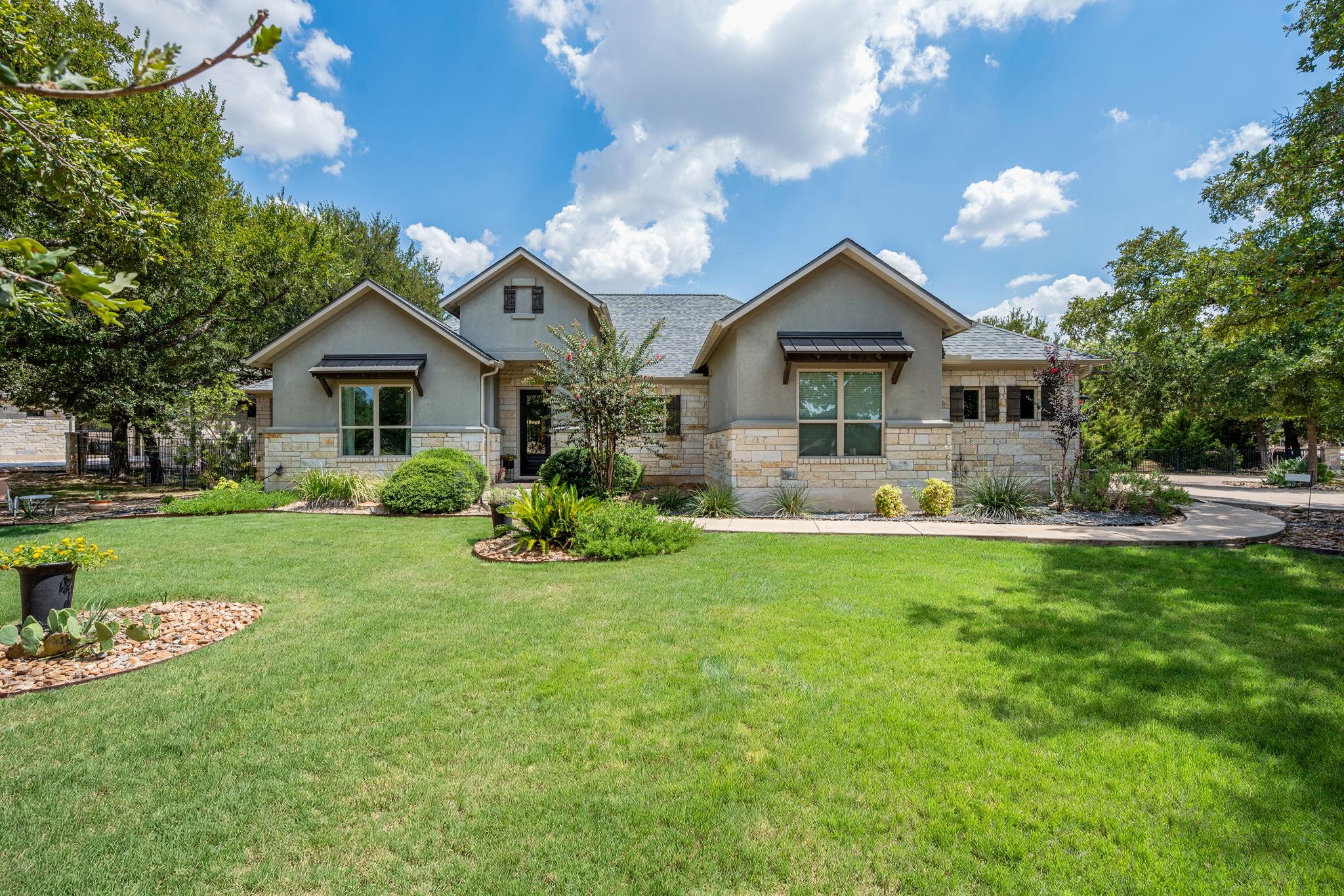 813 Oak Branch Dr — photo 1