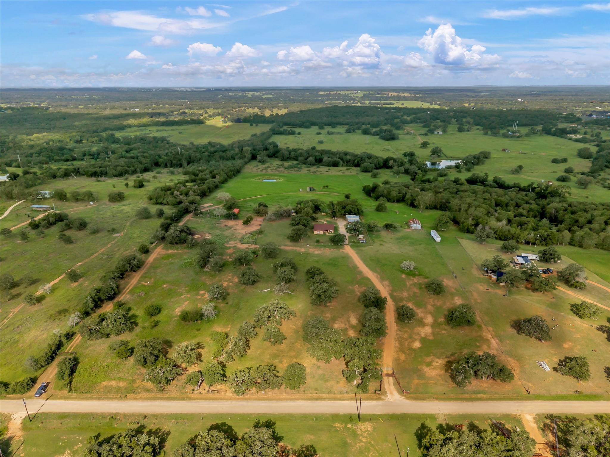 1080 League Line Rd — photo 1