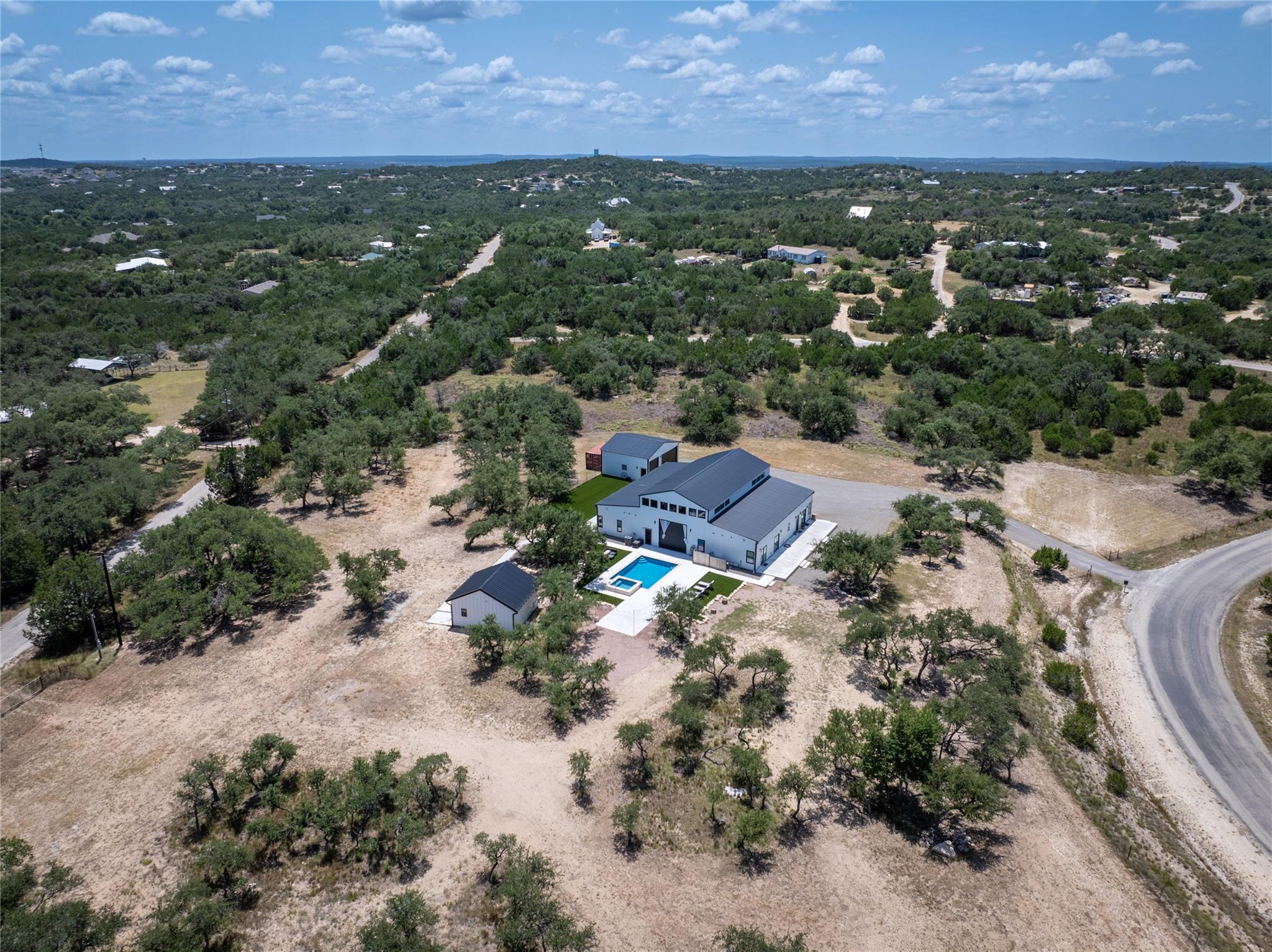 1118 Harmon Hills Rd — photo 1