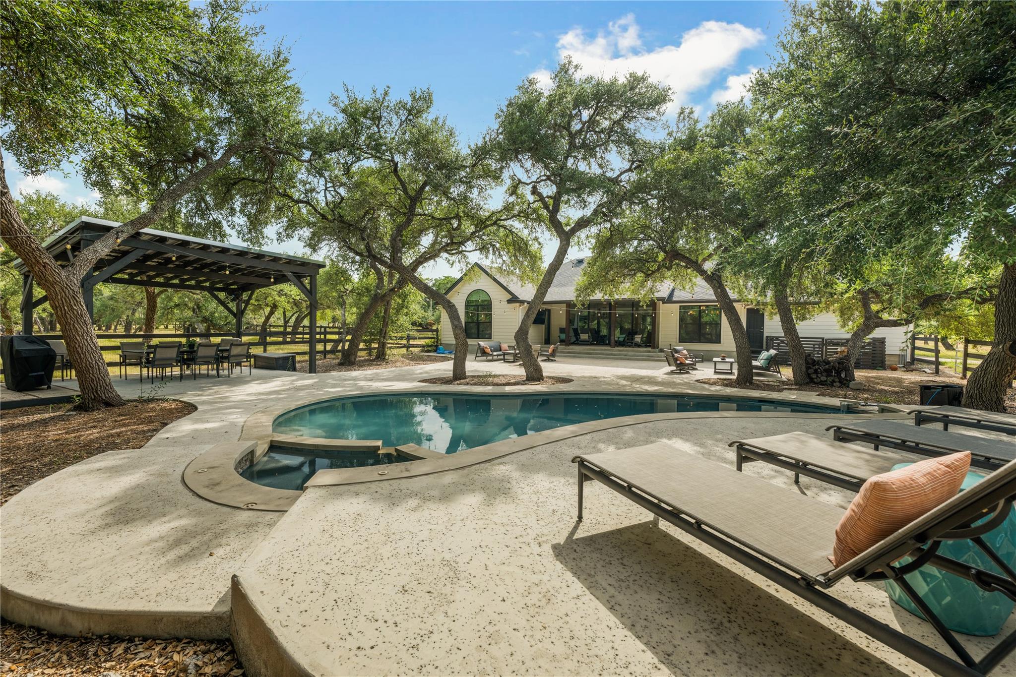 115 Sundown Rdg — photo 1