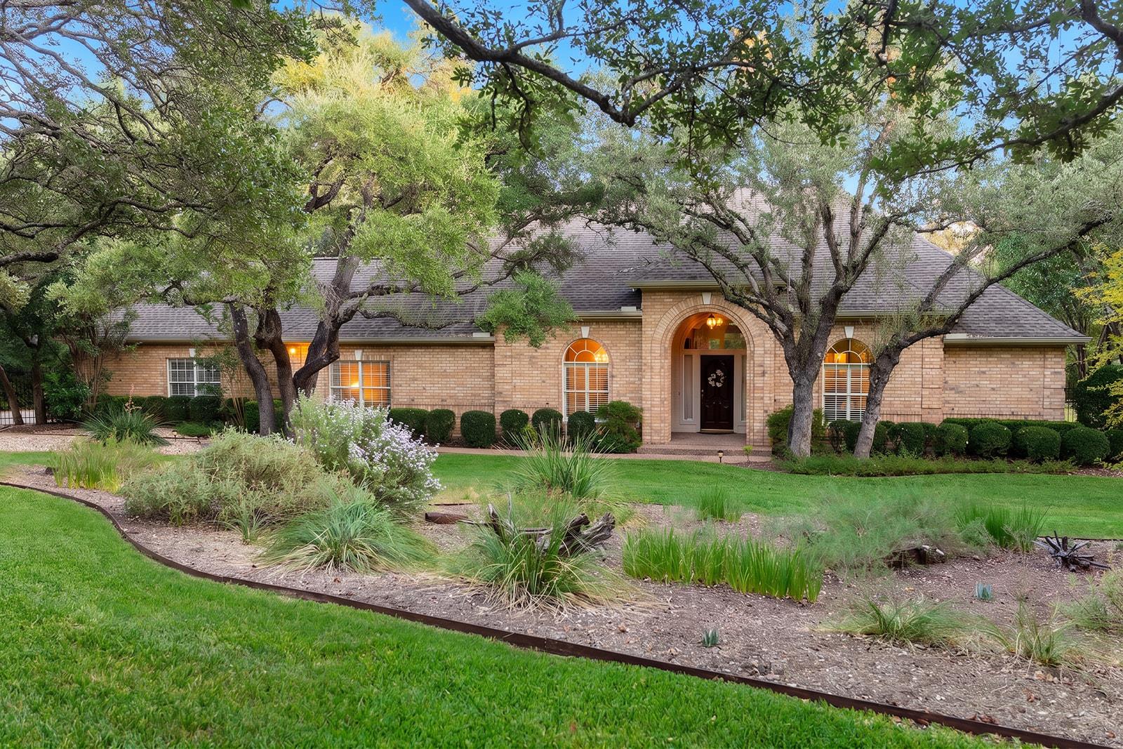 8807 Smoketree Cv — photo 1