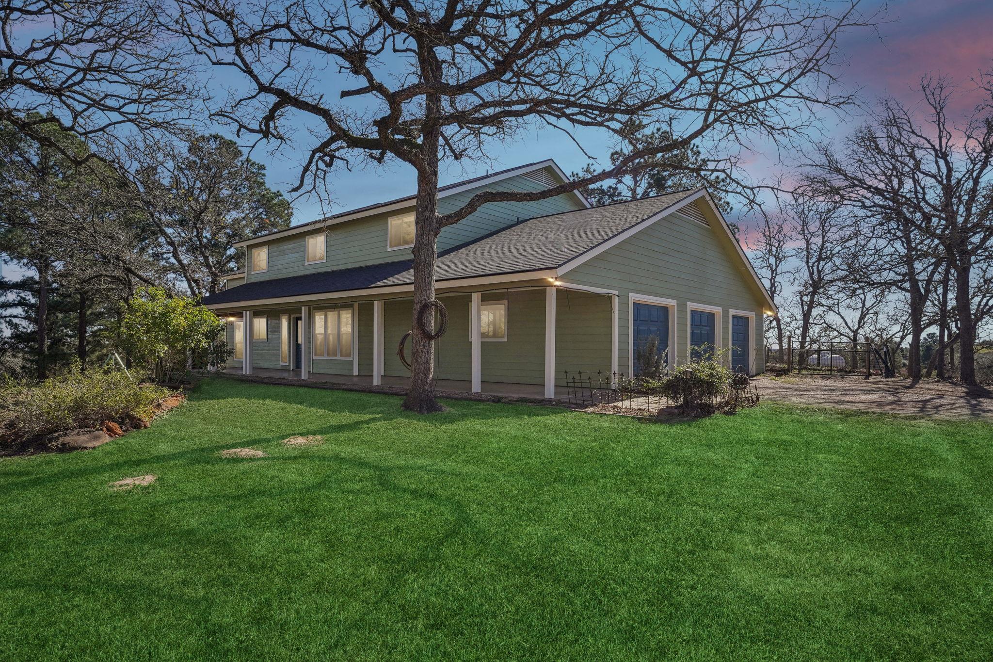 407 Country Ln — photo 1