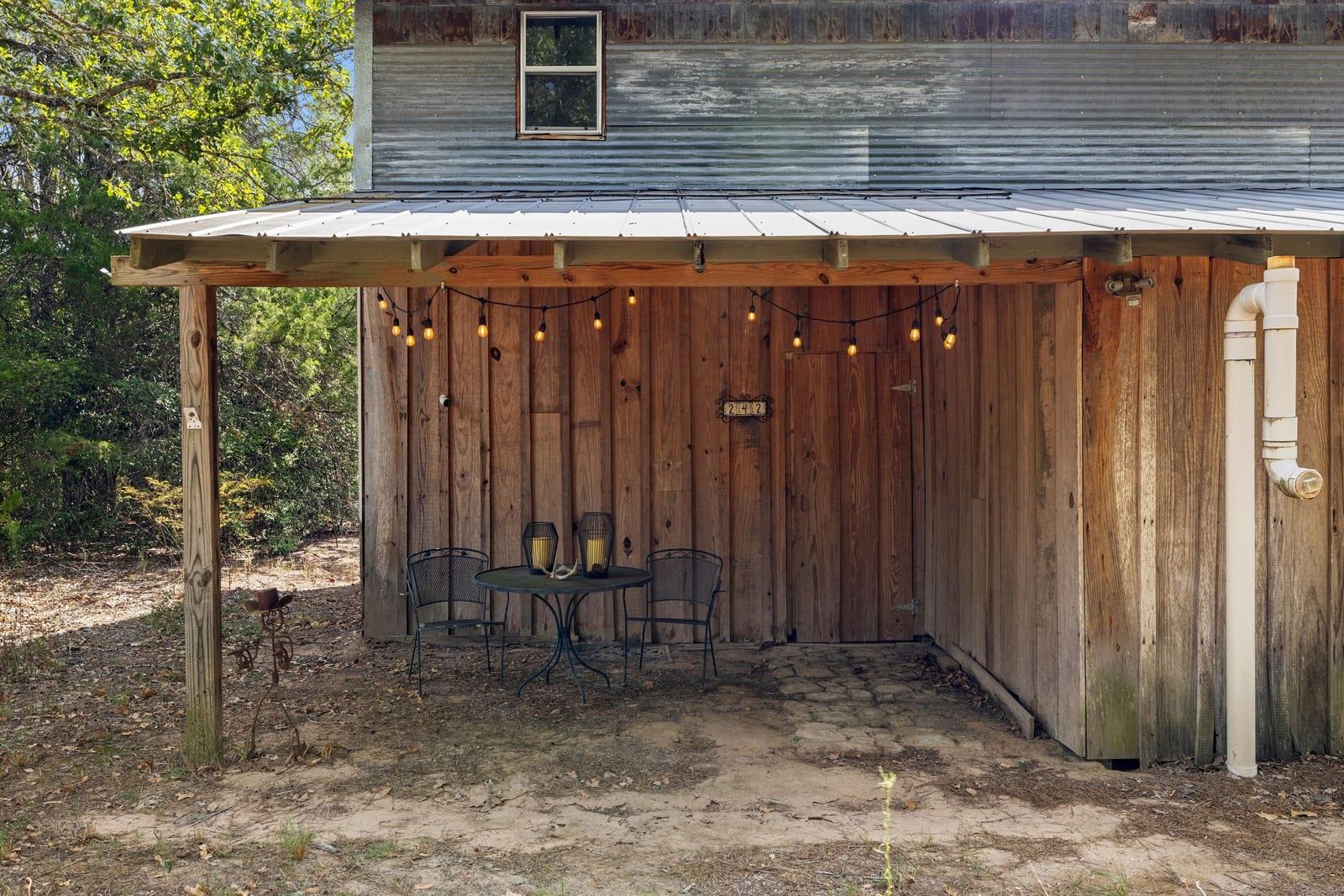242 Cody Ln — photo 1