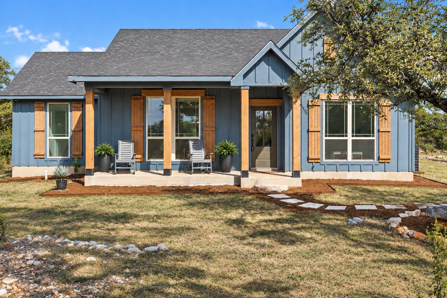 717 Brock Hollow Dr — photo 1