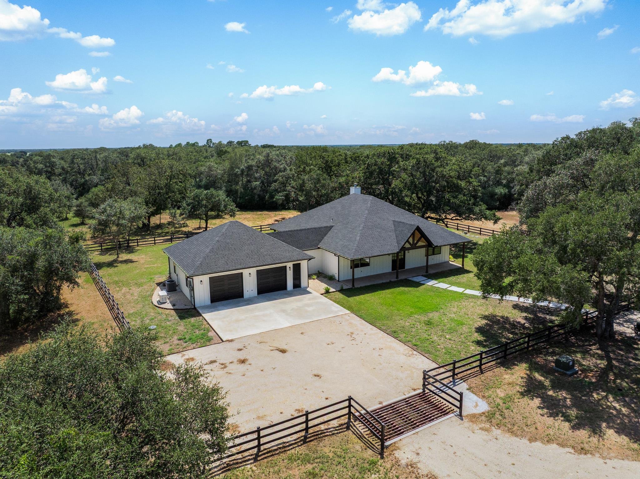 1109 County Road 157 None — photo 1