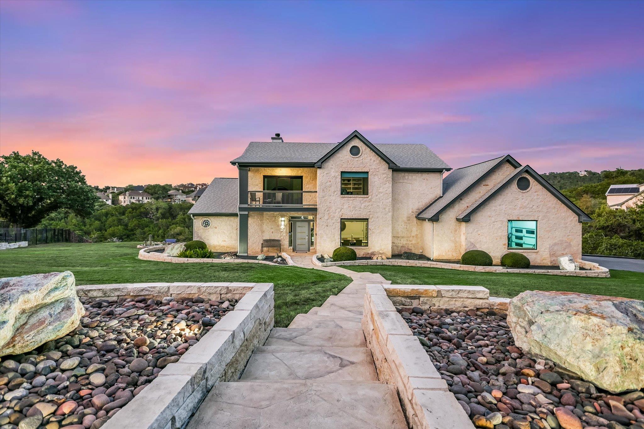 3310 Far View Dr — photo 1