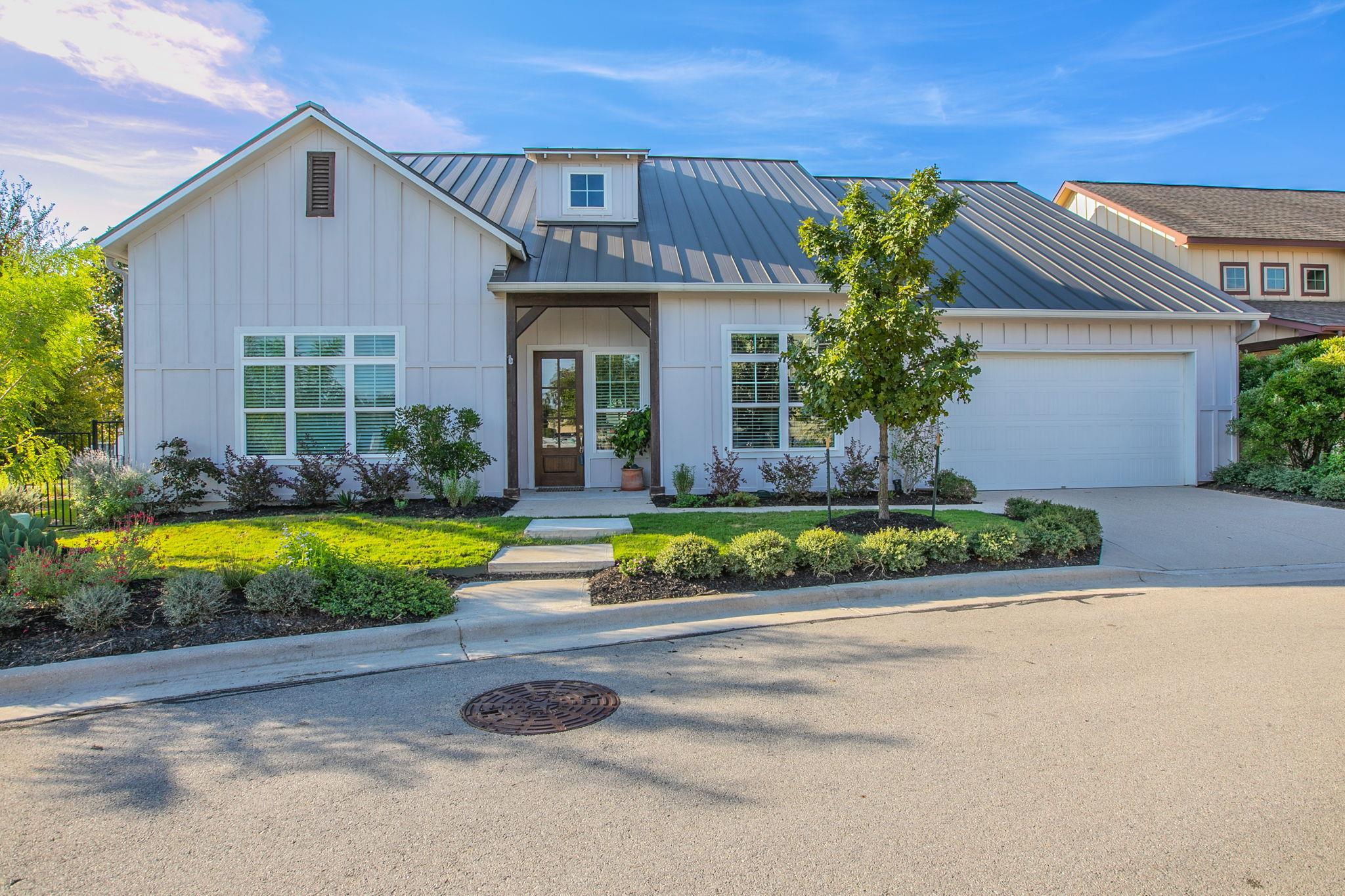176 Arezzo Way — photo 1