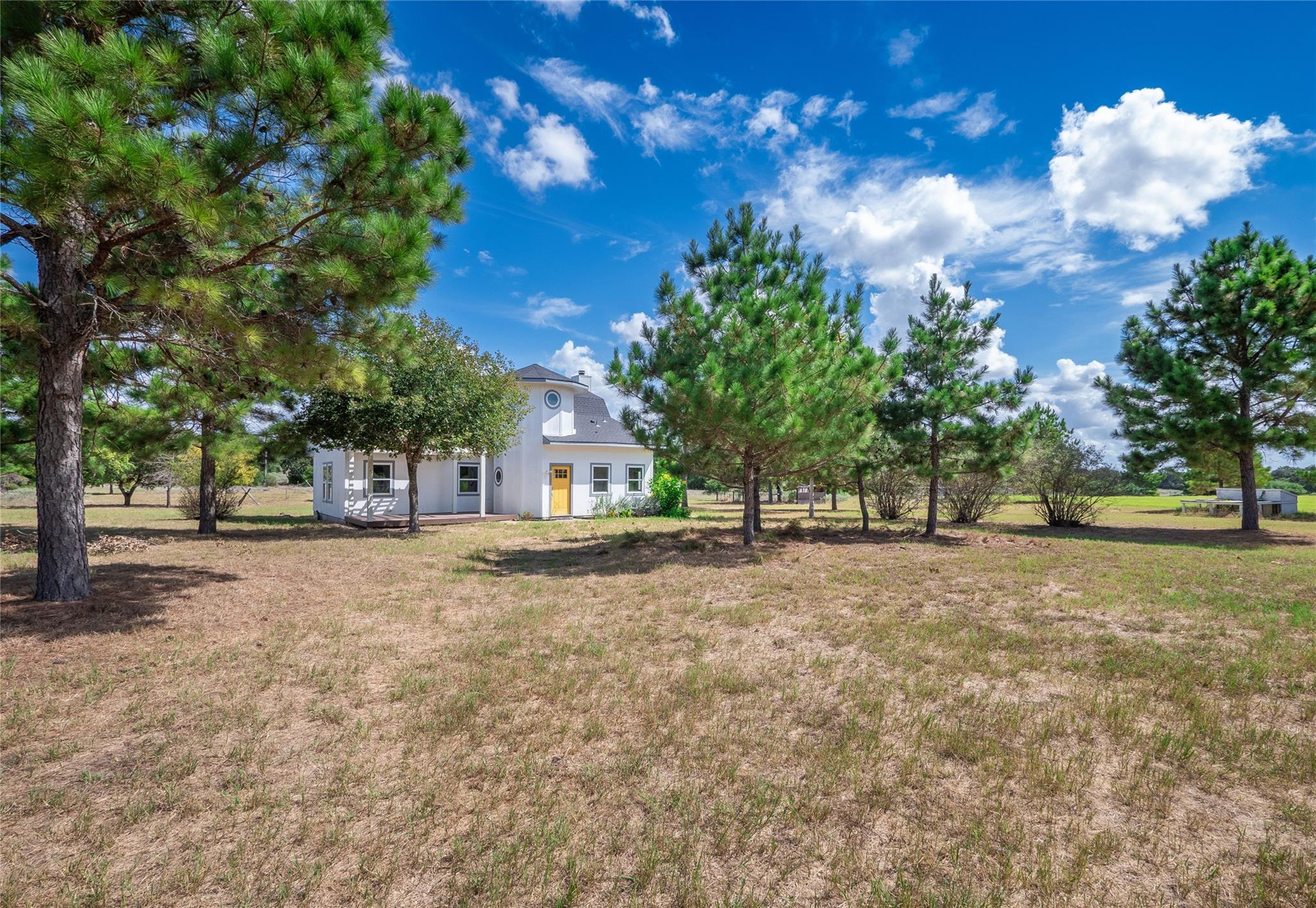 245 Country Ln — photo 1