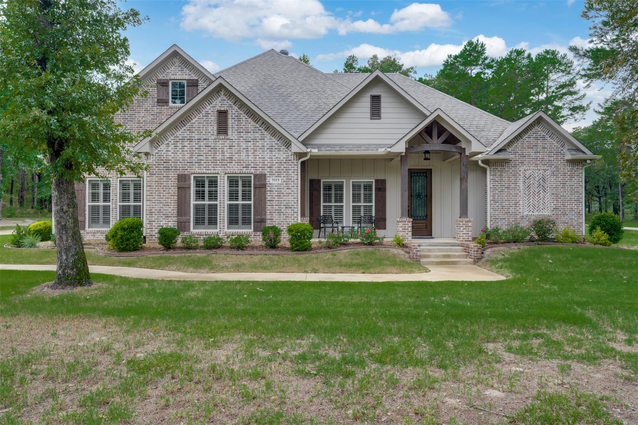 3113 Shadow Pine Dr — photo 1