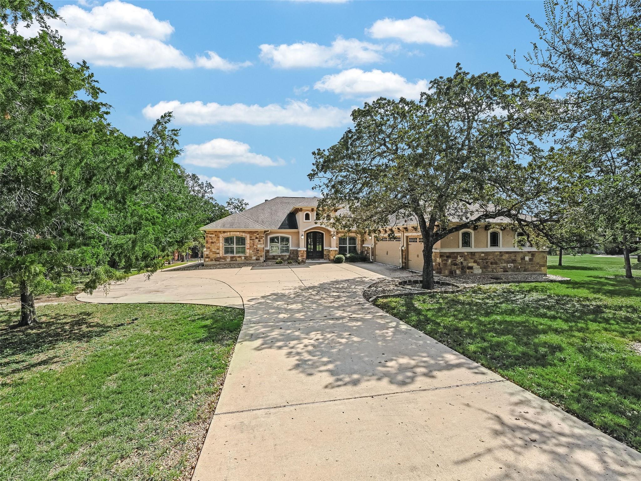193 Pioneer Psge — photo 1