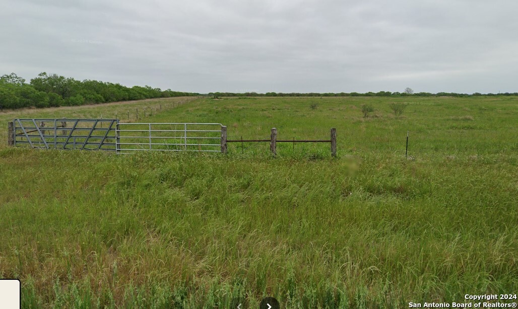 477 FM 108 S — photo 1