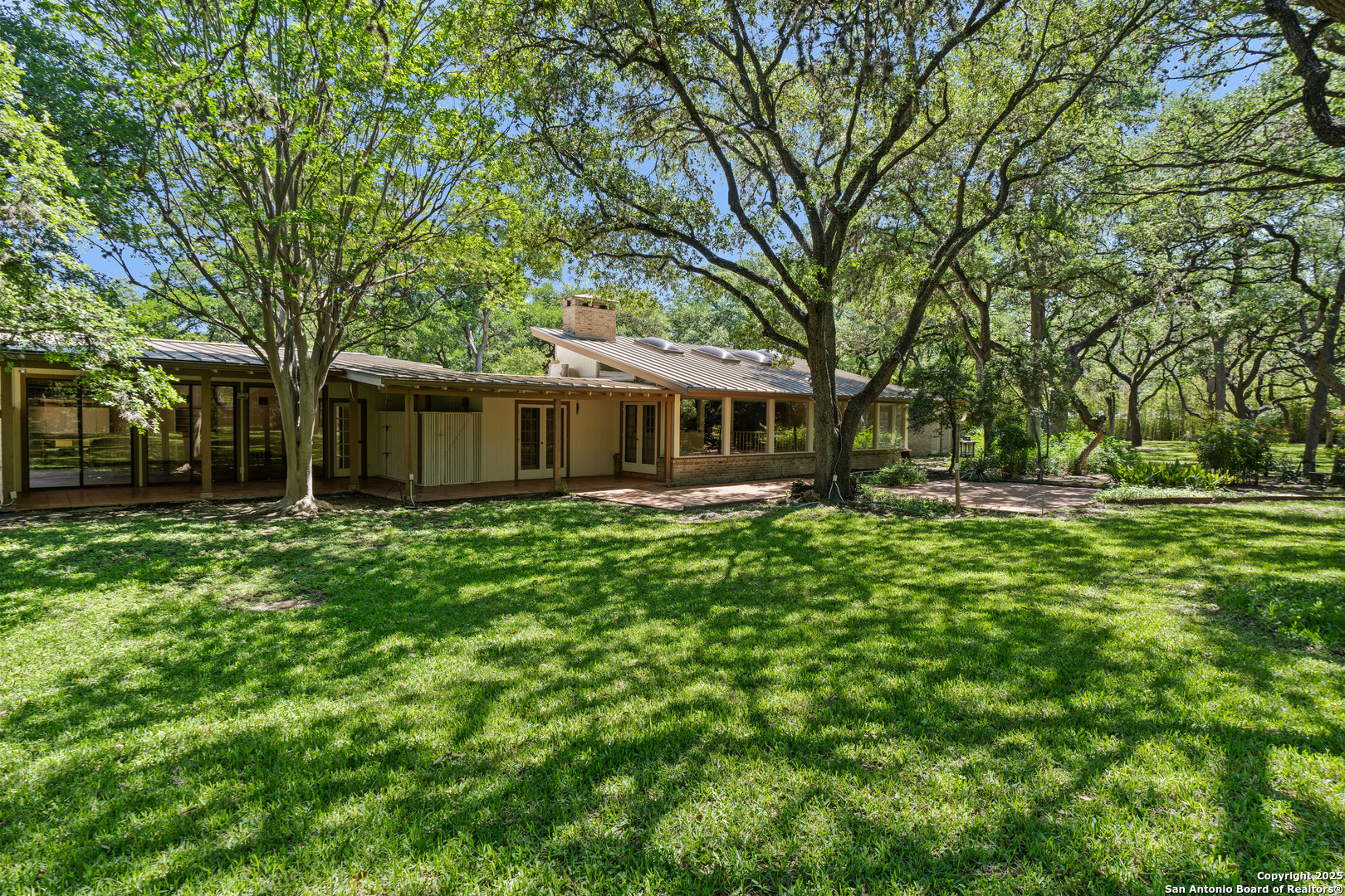 3038 Valley View — photo 1