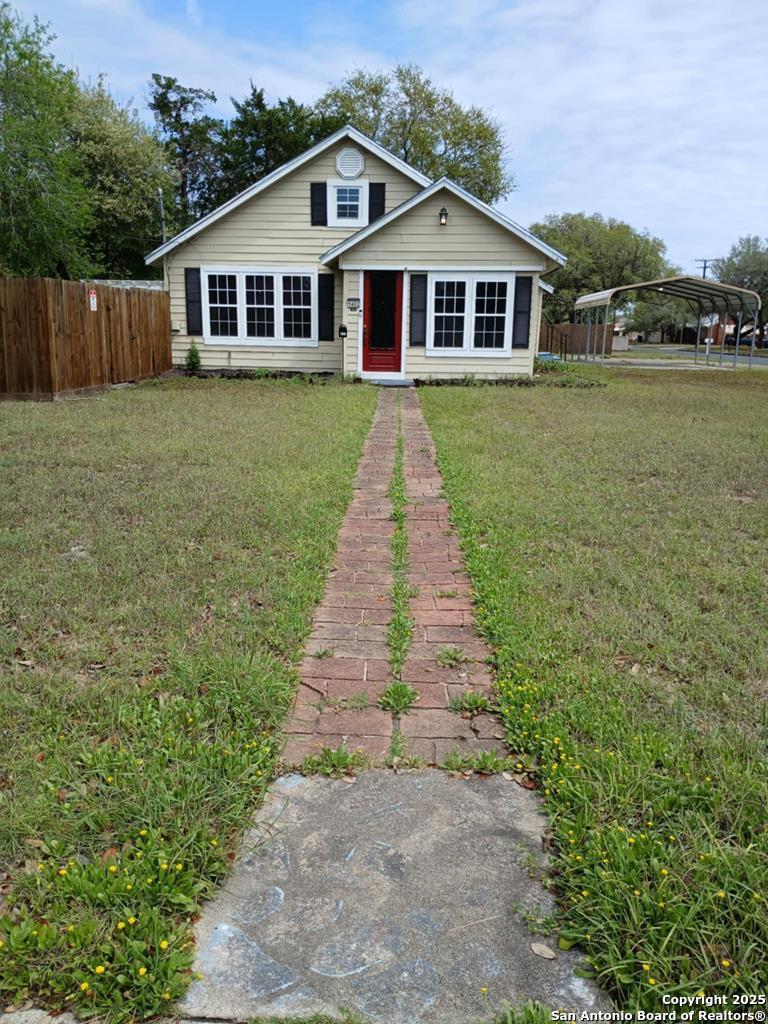 1402 Tyler — photo 1