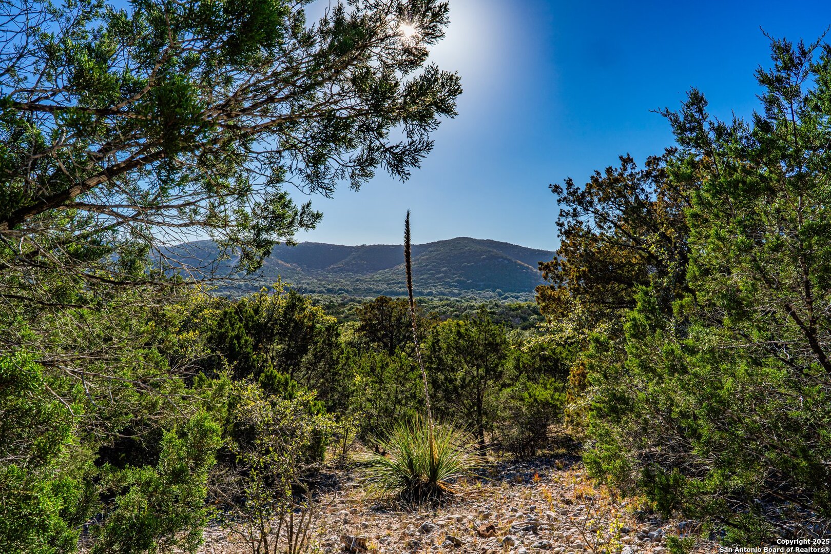 28 Frio Canyon Loop — photo 1
