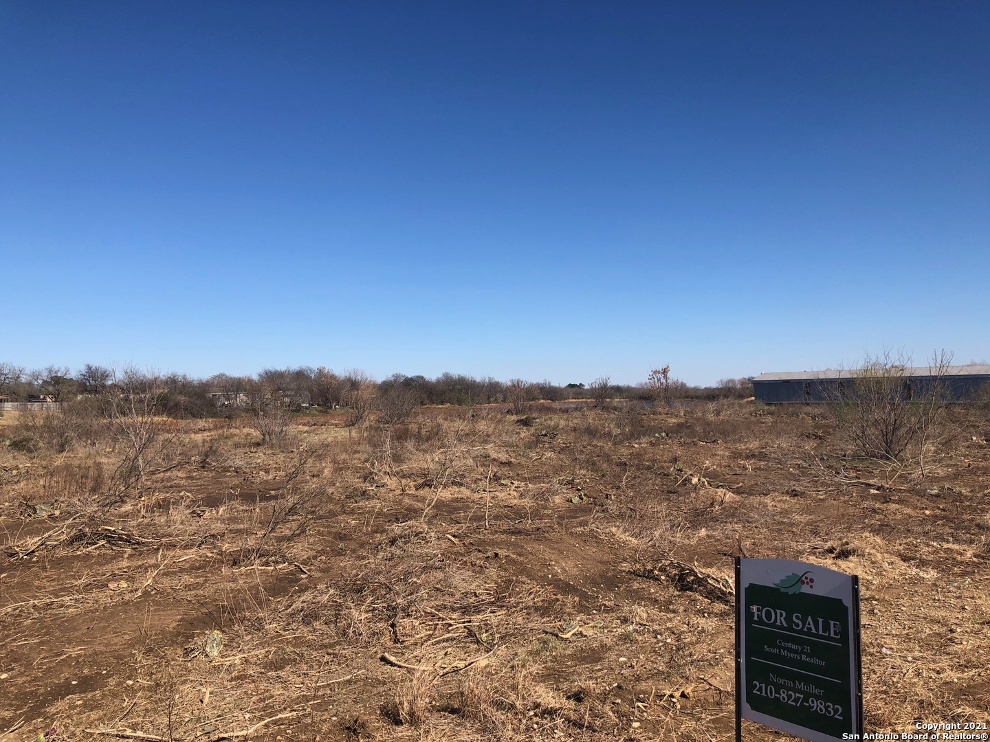 516 (Lot 7) CR 6843 — photo 1