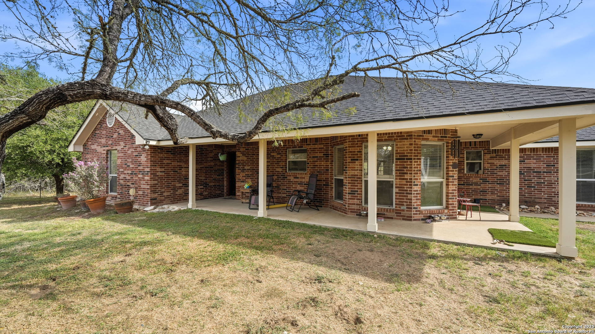 195 Cheyenne — photo 1