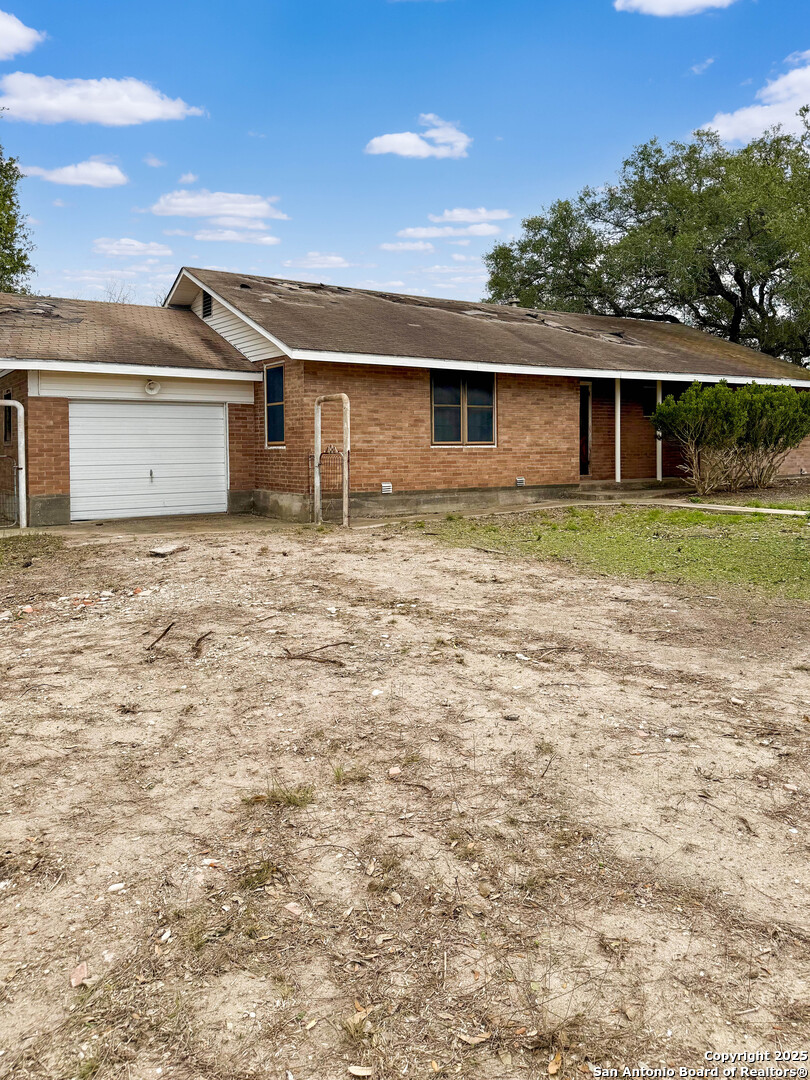 6462 FM 1144 — photo 1