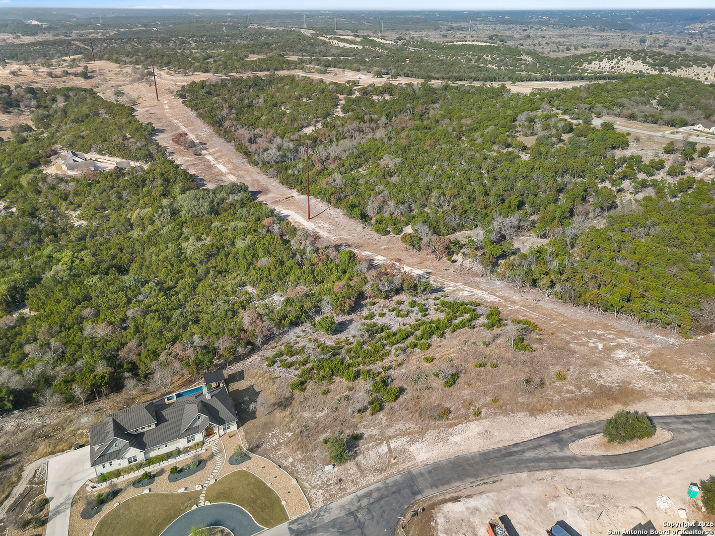 129 Paramount View — photo 1