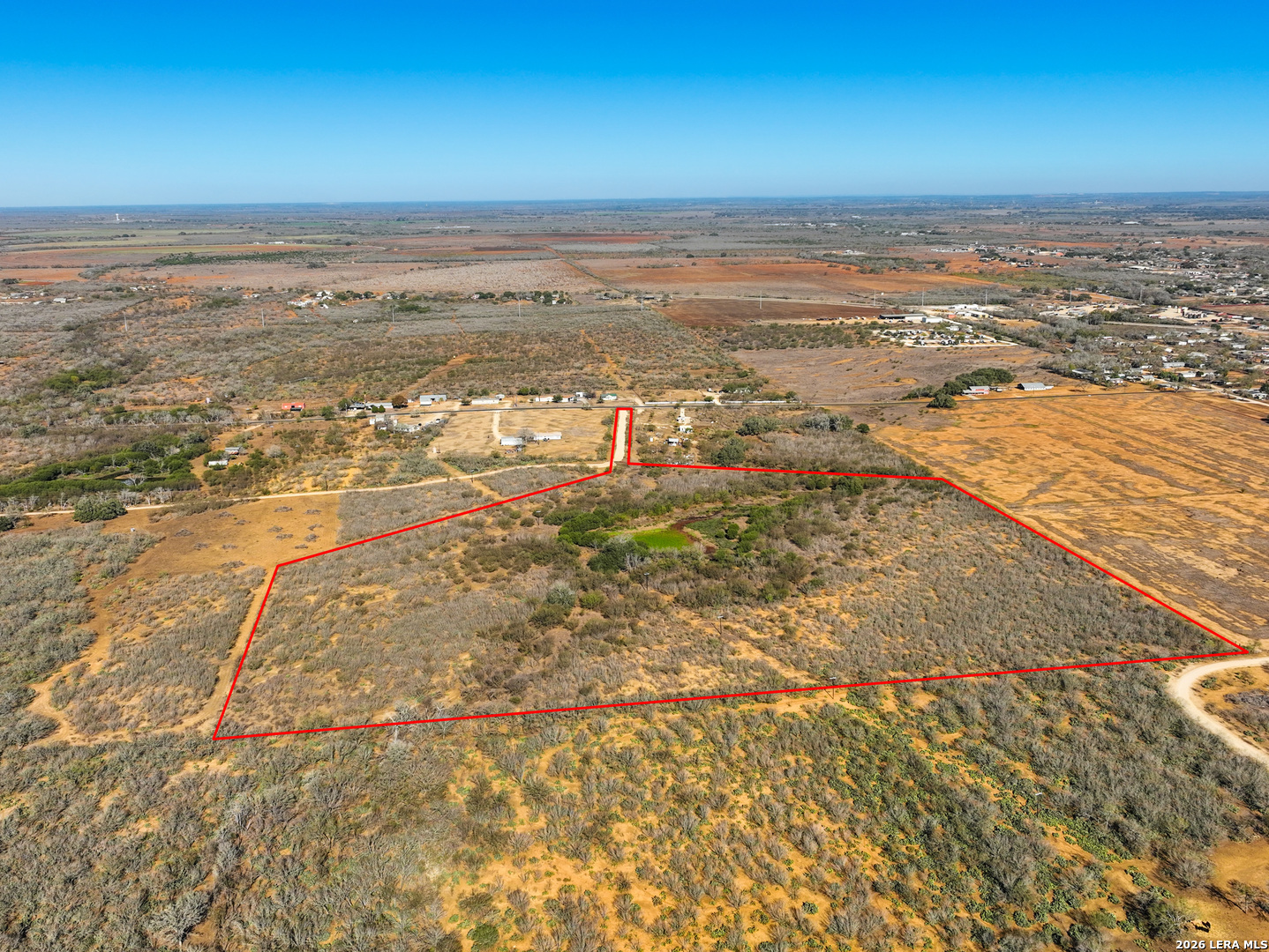 +/- 32.04 Acres Bluntzer — photo 1