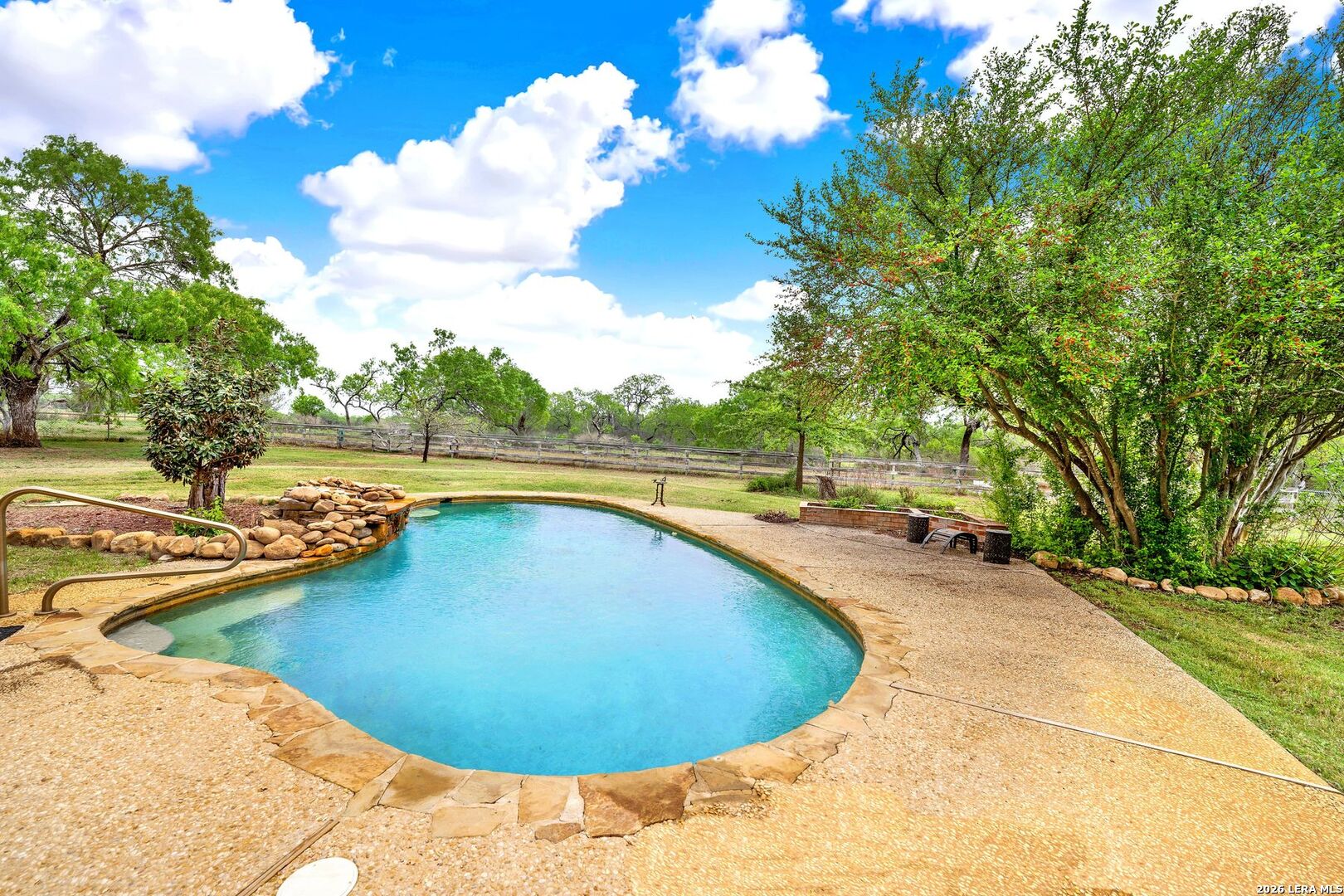 3190 Pittman Rd — photo 1