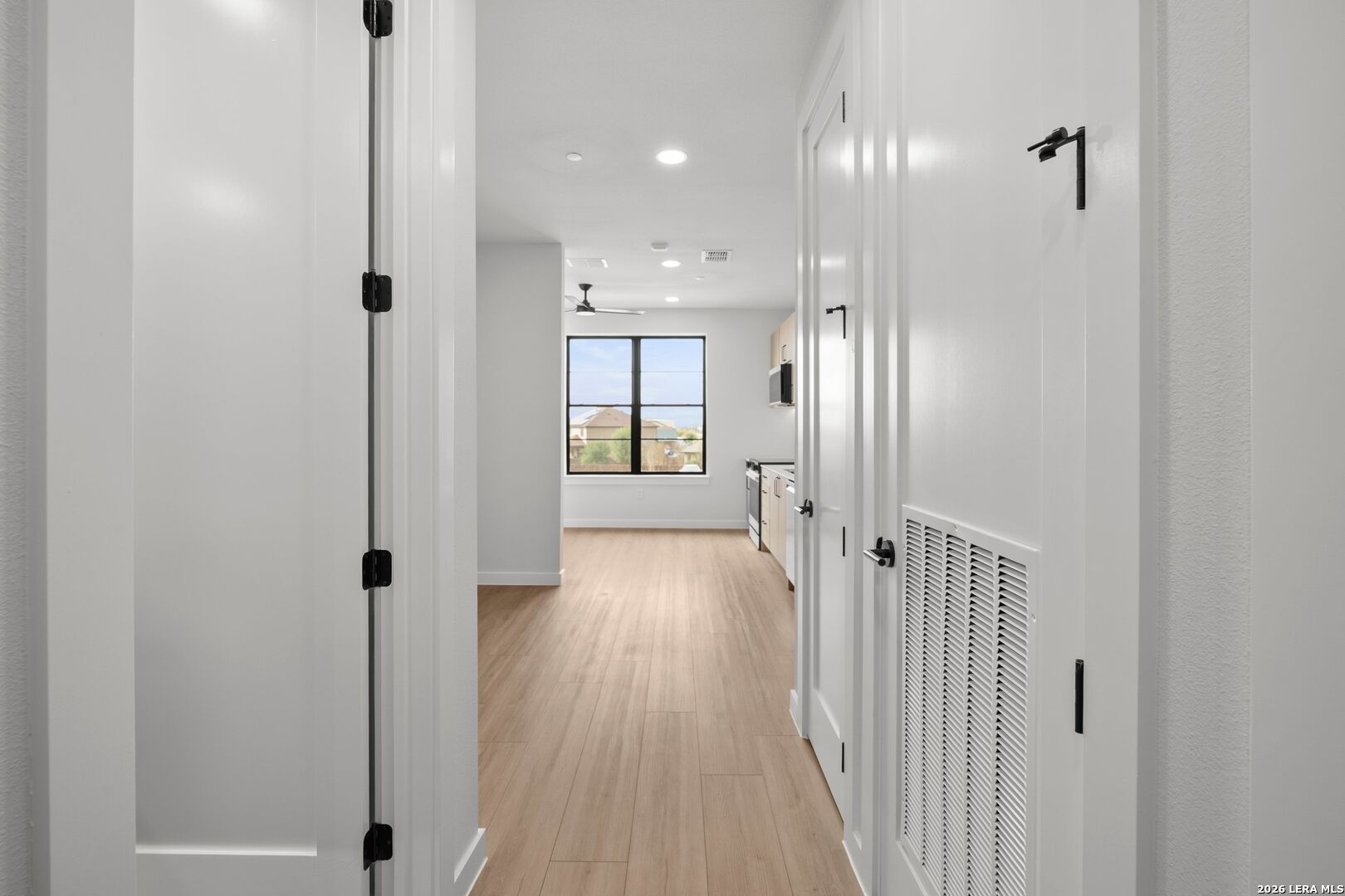 634 Central Parkway — photo 1