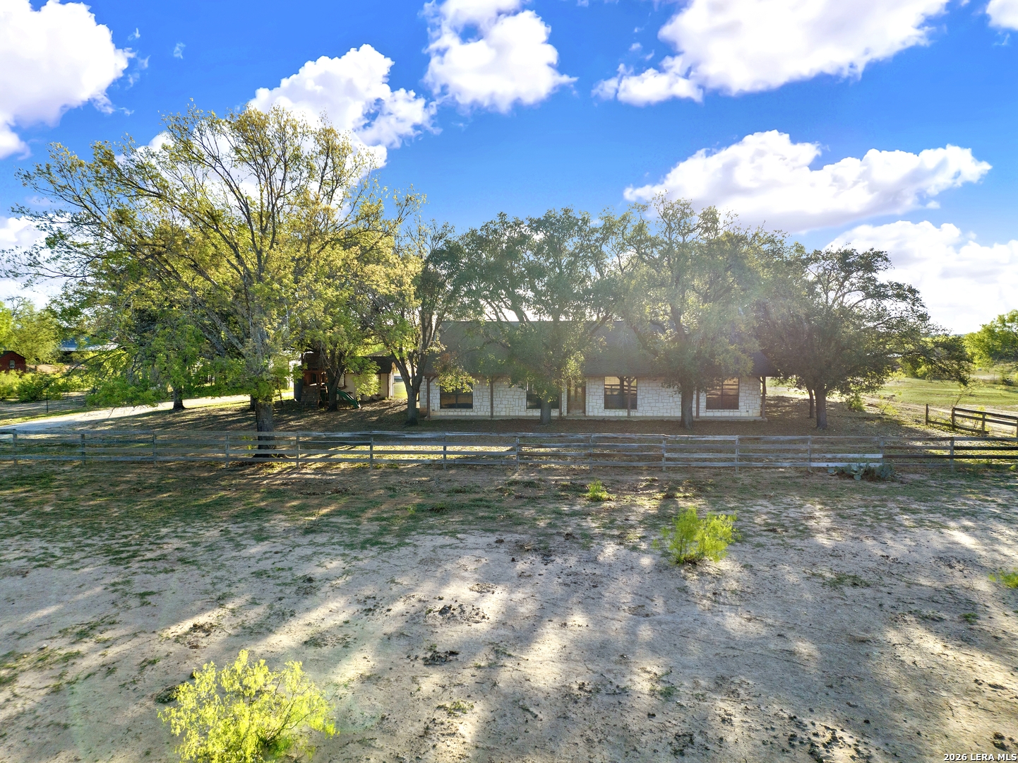 386 County Road 763 — photo 1